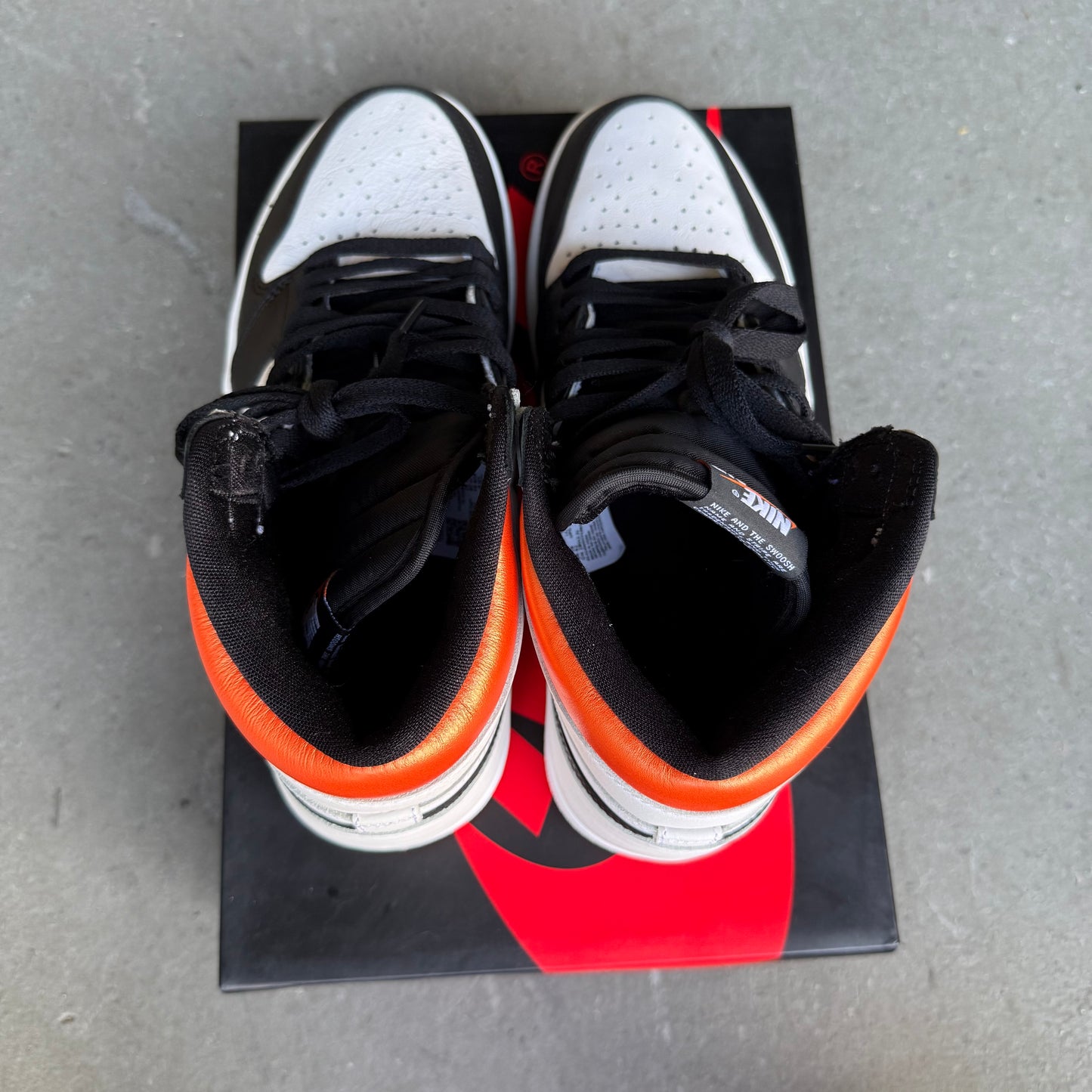 Jordan 1 Retro High Electro Orange *pre-owned* (SIZE 10)