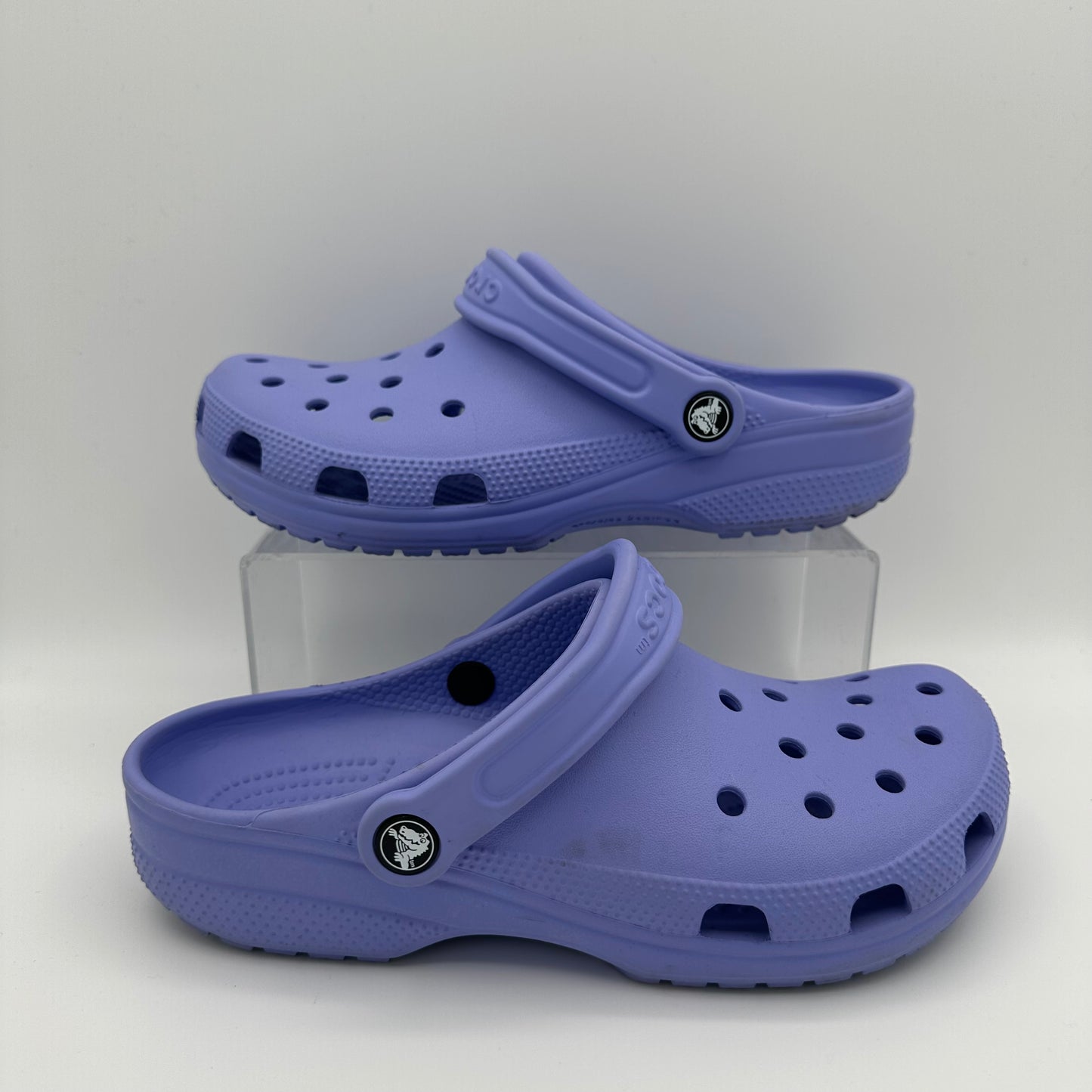 Crocs Clogs Purple *pre-owned* (SIZE 7Y)