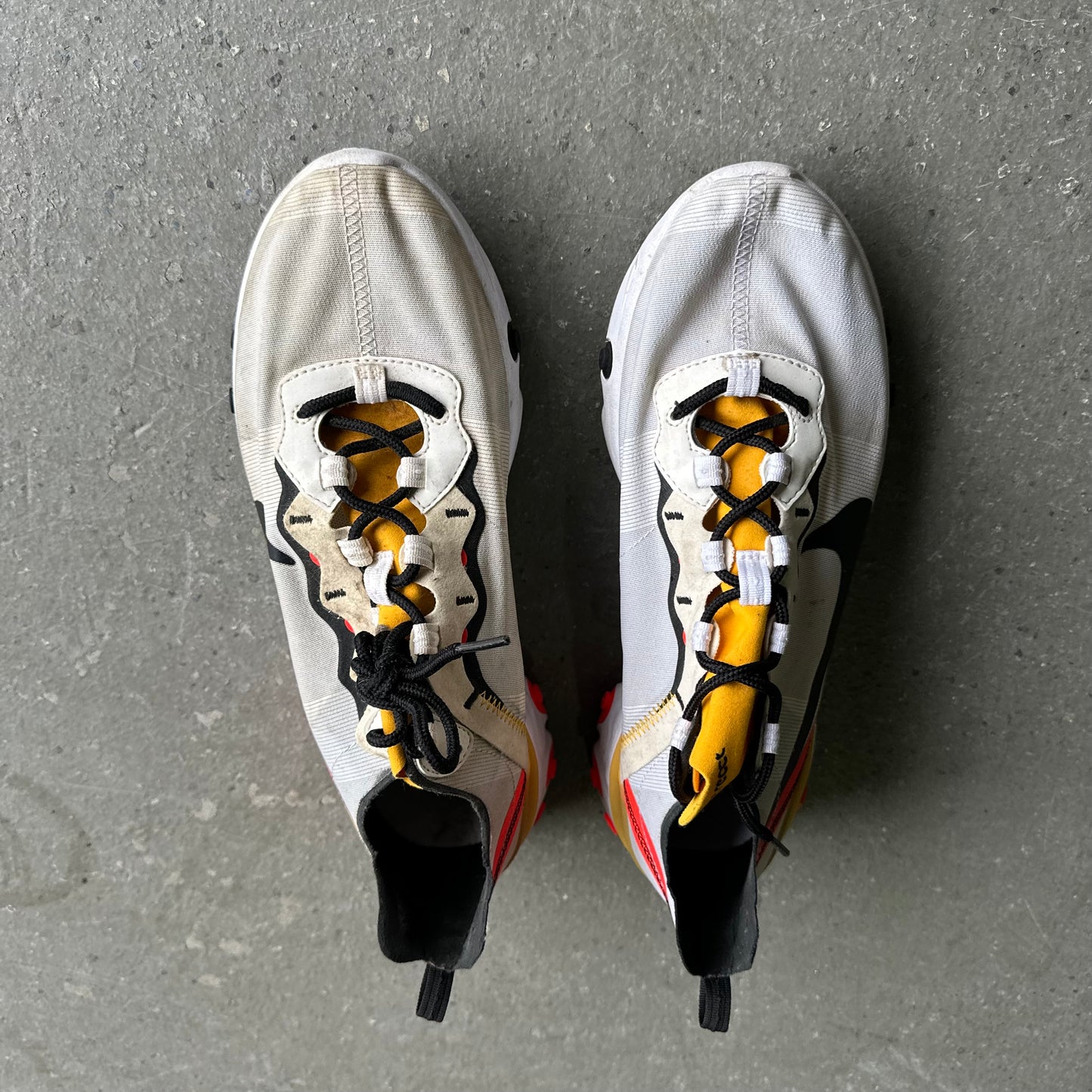 Nike React Element 55 White Black Crimson Gold *pre-owned* (SIZE 10.5)