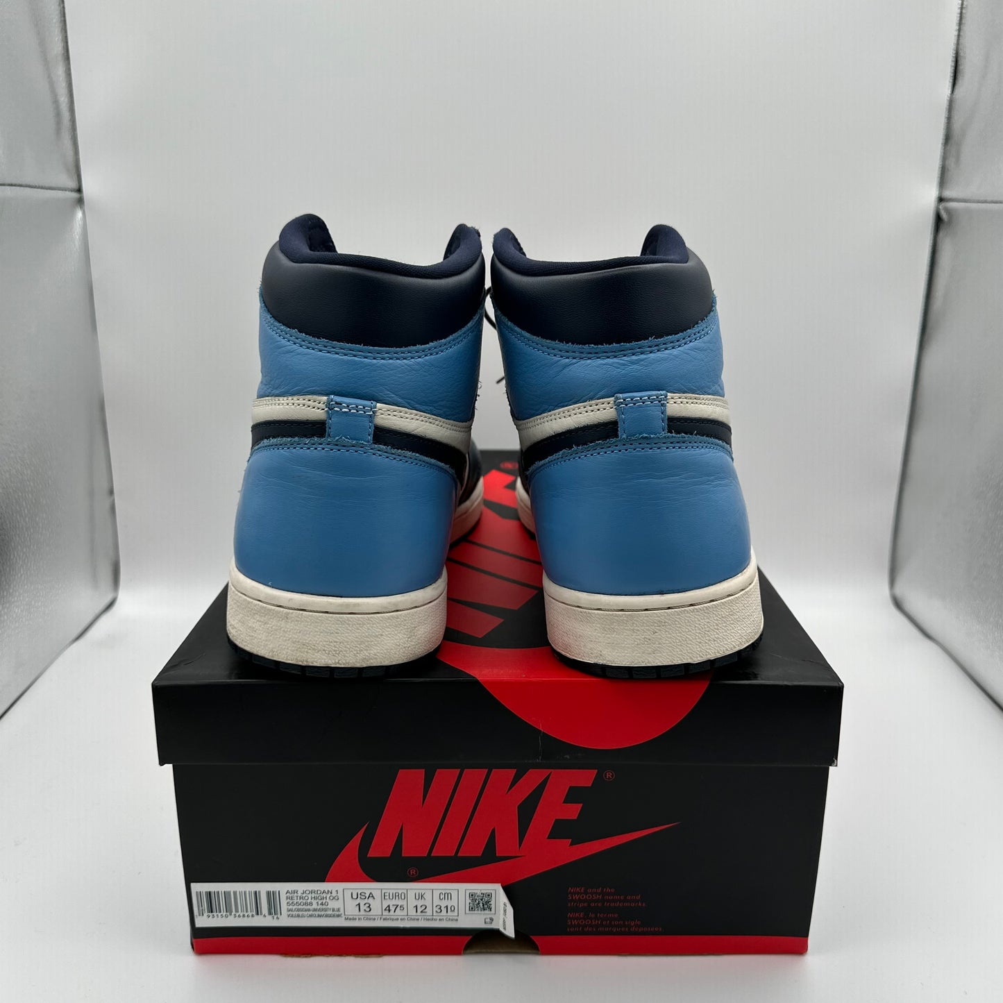 Jordan 1 Retro High Obsidian *pre-owned* (SIZE 13)