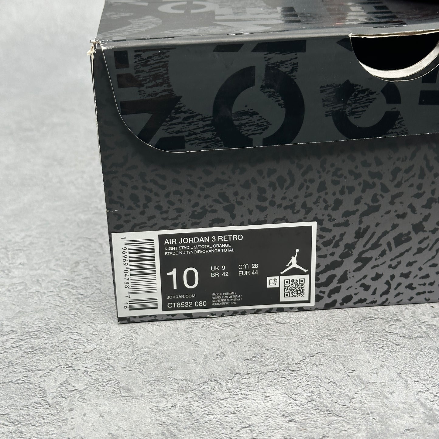 Jordan 3 Retro Fear Pack (2023) *pre-owned* SIZE 10