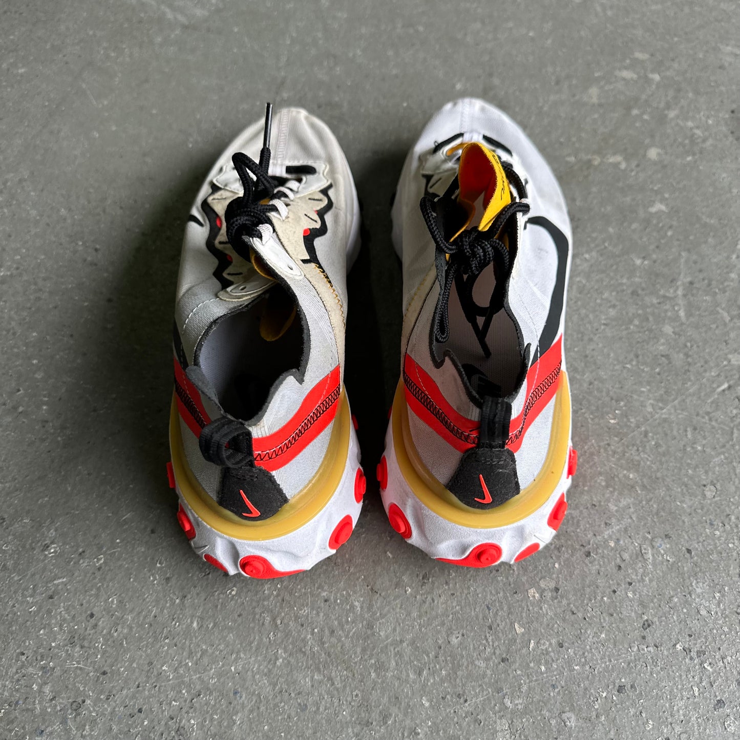 Nike React Element 55 White Black Crimson Gold *pre-owned* (SIZE 10.5)