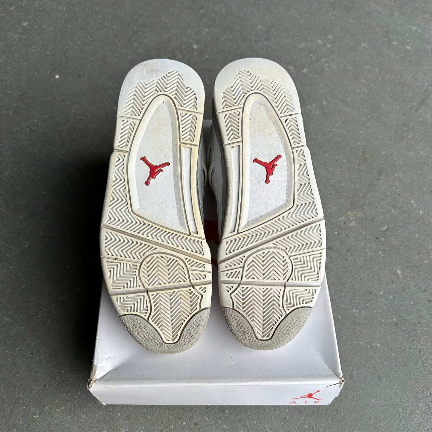 Jordan 4 Retro White Oreo (2021) *pre-owned* (SIZE 11)