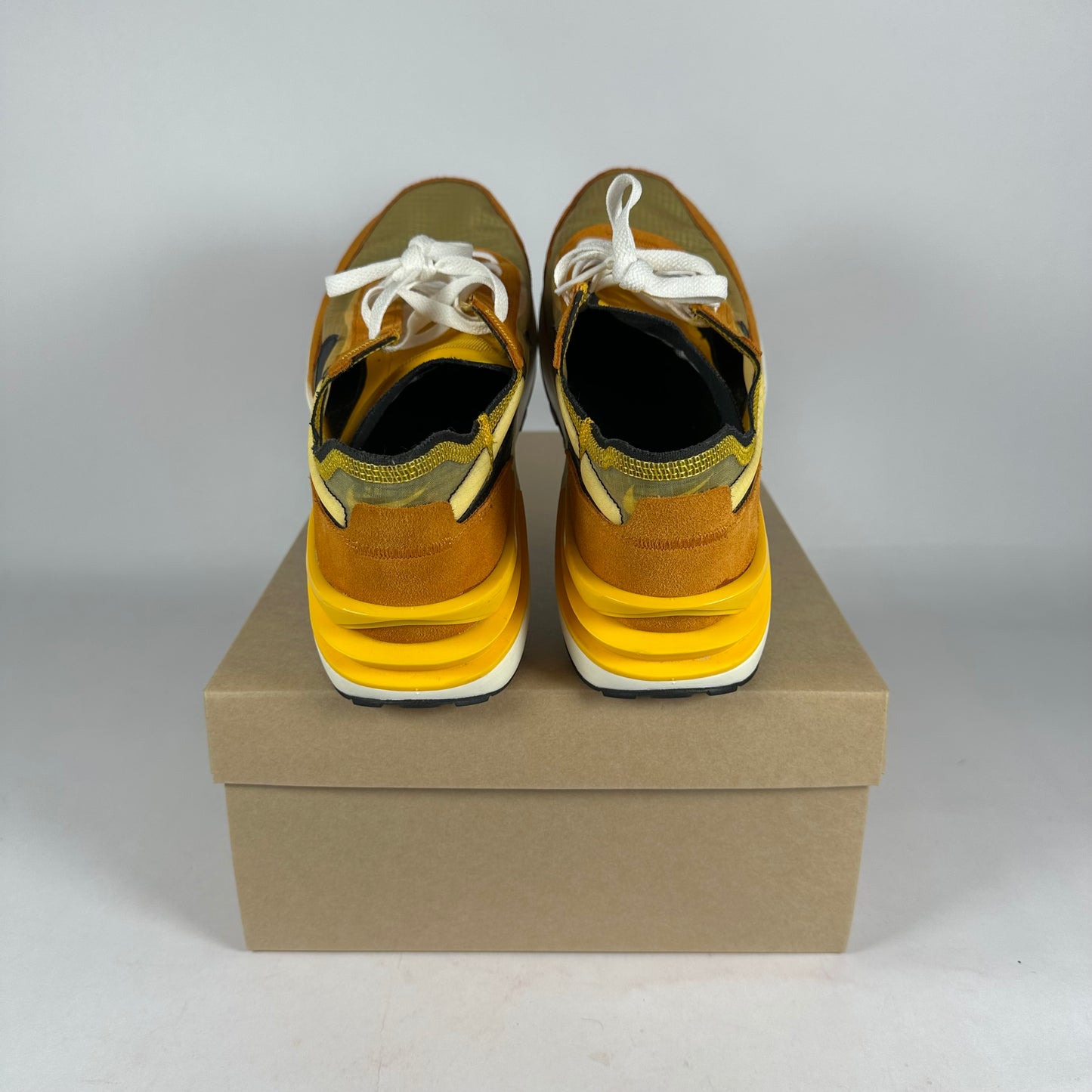 Nike Waffle One SE Orange Yellow *pre-owned* size 9.5