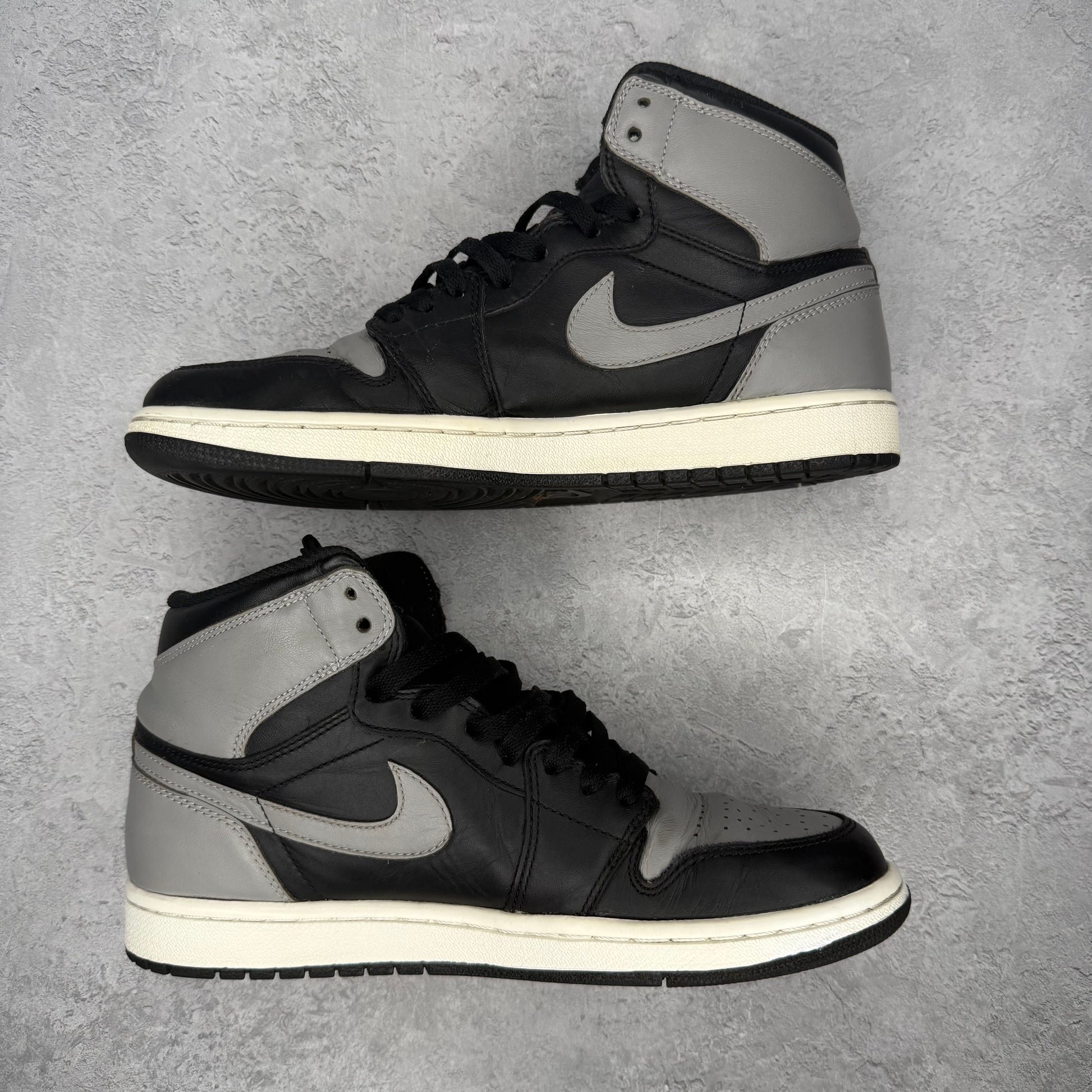 Jordan 1 Retro Shadow (2013) *pre-owned* SIZE 8.5