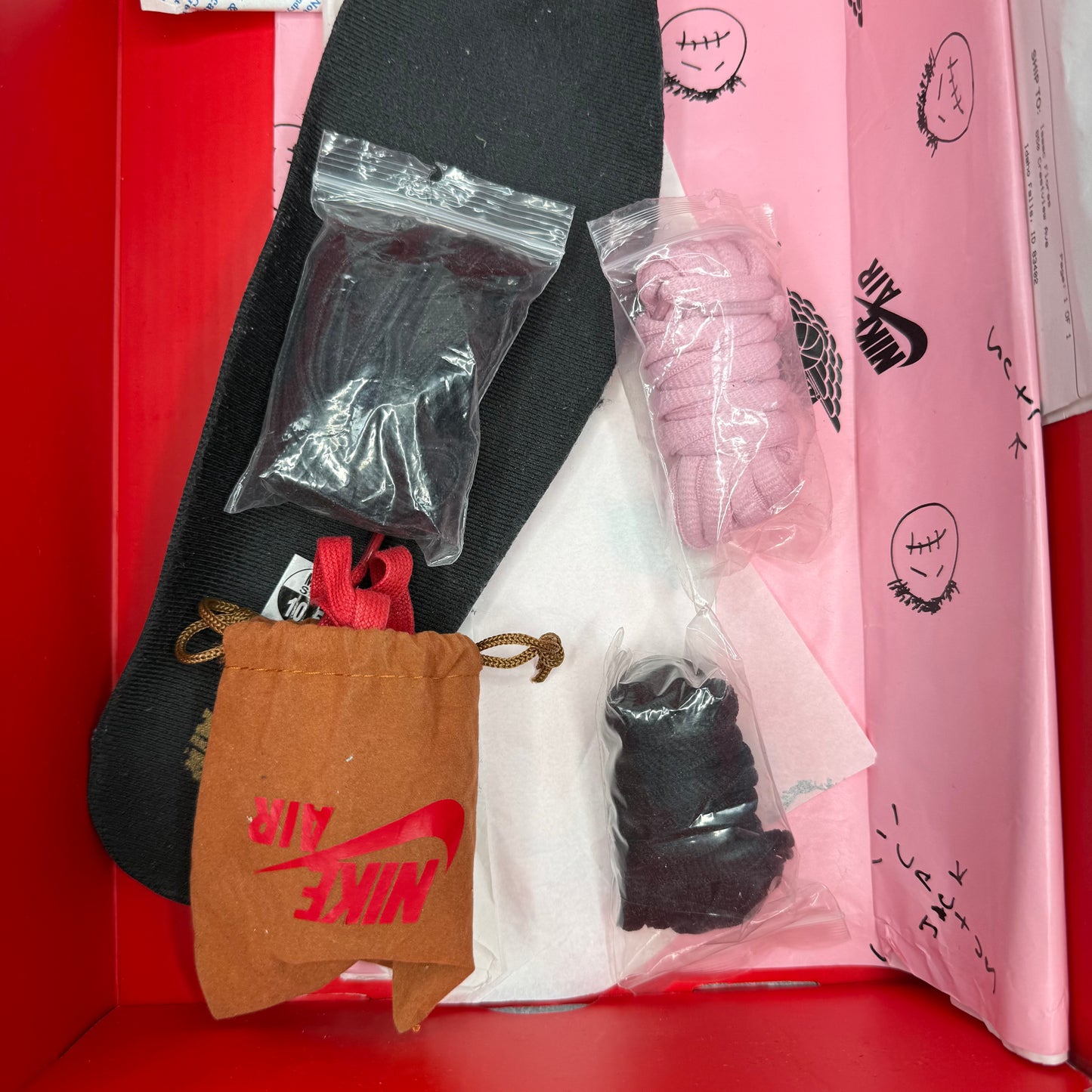 Jordan 1 Retro Low OG SP Travis Scott Mocha *pre-owned* SIZE 10.5