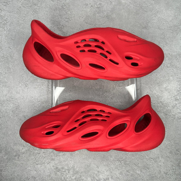 adidas Yeezy Foam RNNR Vermillion *pre-owned* SIZE 14