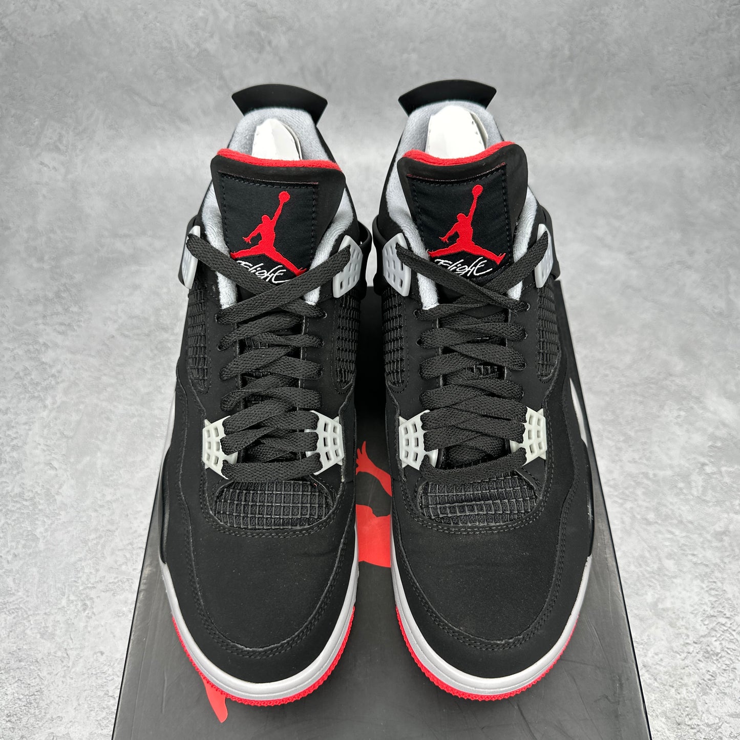 Jordan 4 Retro Bred (2019) *pre-owned* SIZE 9