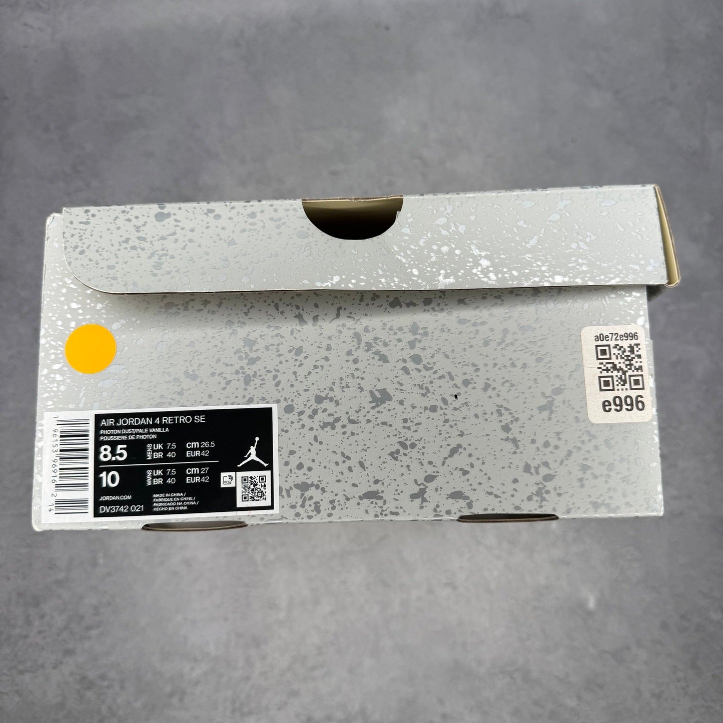 Jordan 4 Retro SE Craft Photon Dust *pre - owned* SIZE 8.5 - Kicks Collective PA - Jordan - DV3742-021 - Men's Shoes - 8.5M/10W - Pre - Owned