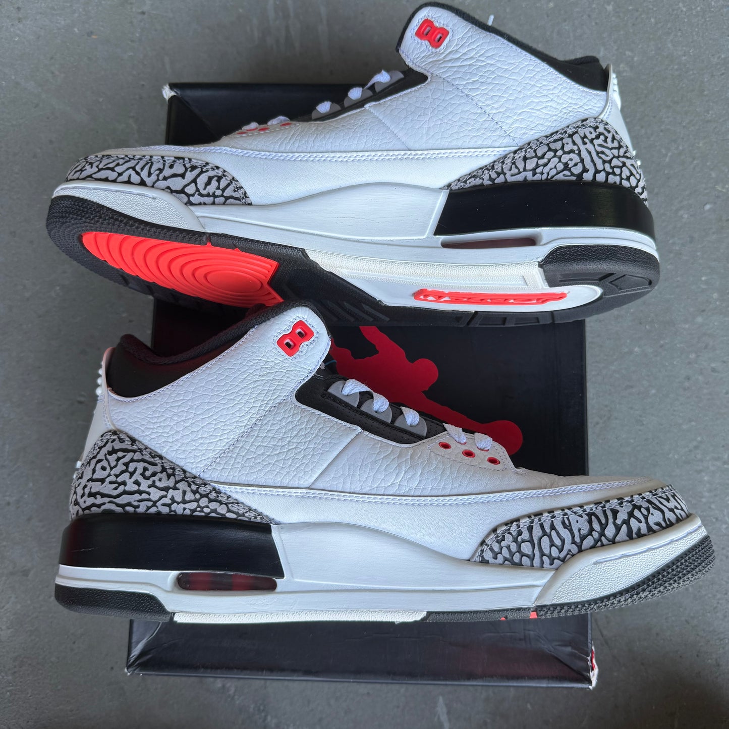 Jordan 3 Retro Infrared 23 *pre-owned* VNDS (SIZE 11.5)