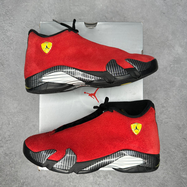 Jordan 14 Retro Ferrari (2025) *pre-owned* SIZE 9
