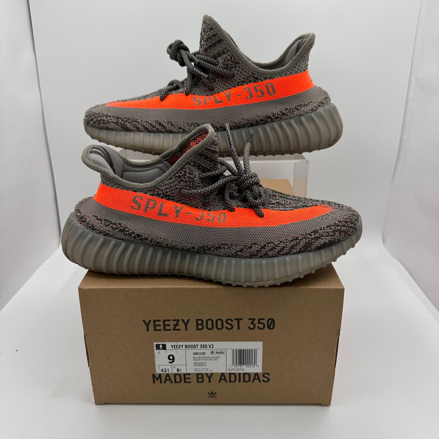 adidas Yeezy Boost 350 V2 Beluga *pre-owned* (SIZE 9)