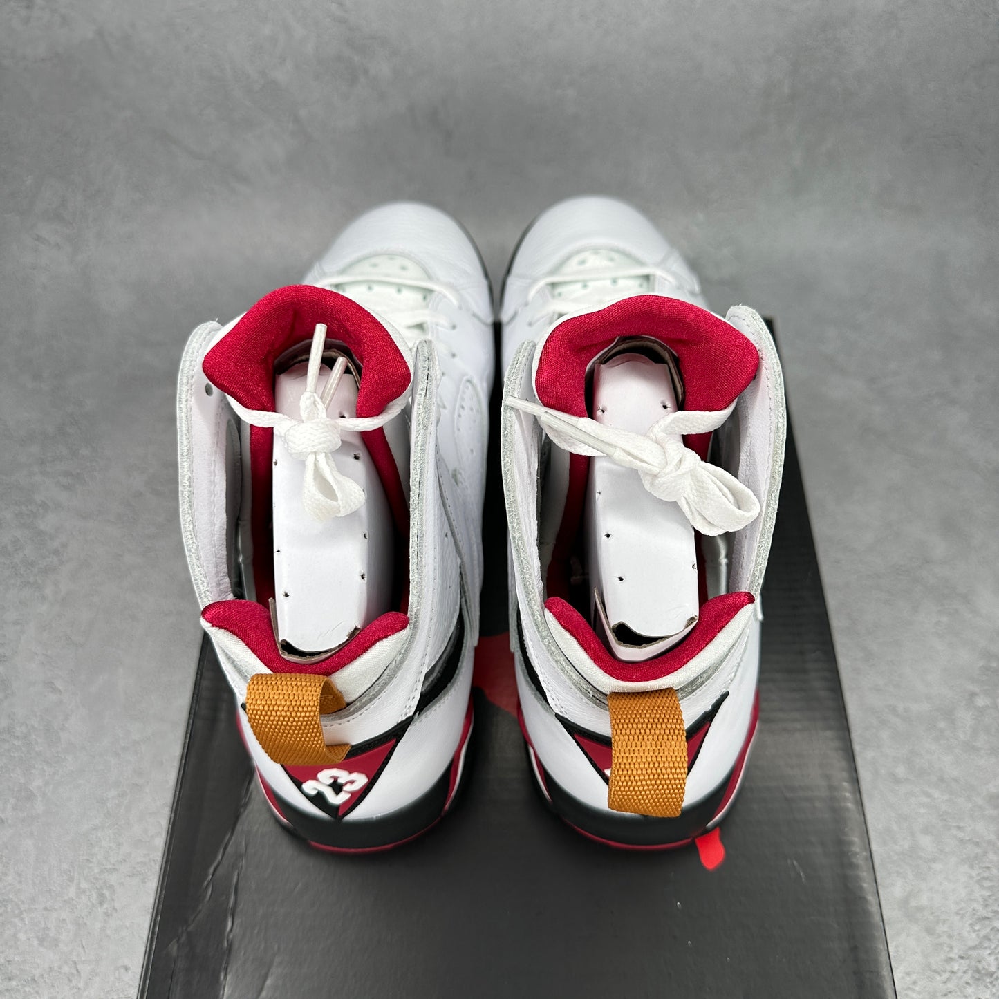 Jordan 7 Retro Cardinal (2022) *pre-owned* SIZE 9