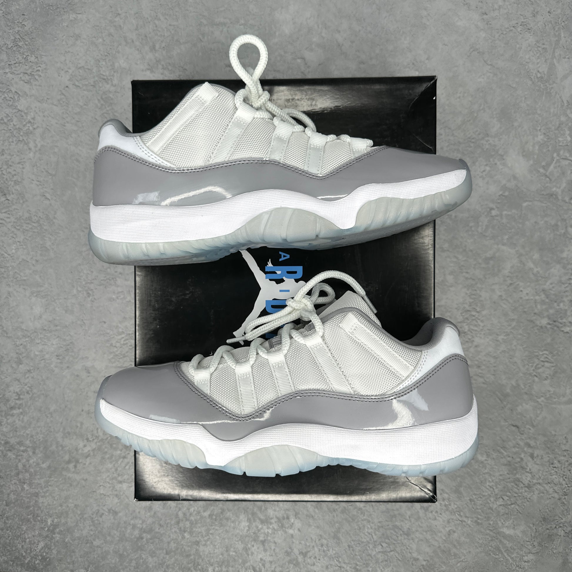 Jordan 11 Retro Low Cement Grey *pre-owned* SIZE 9.5