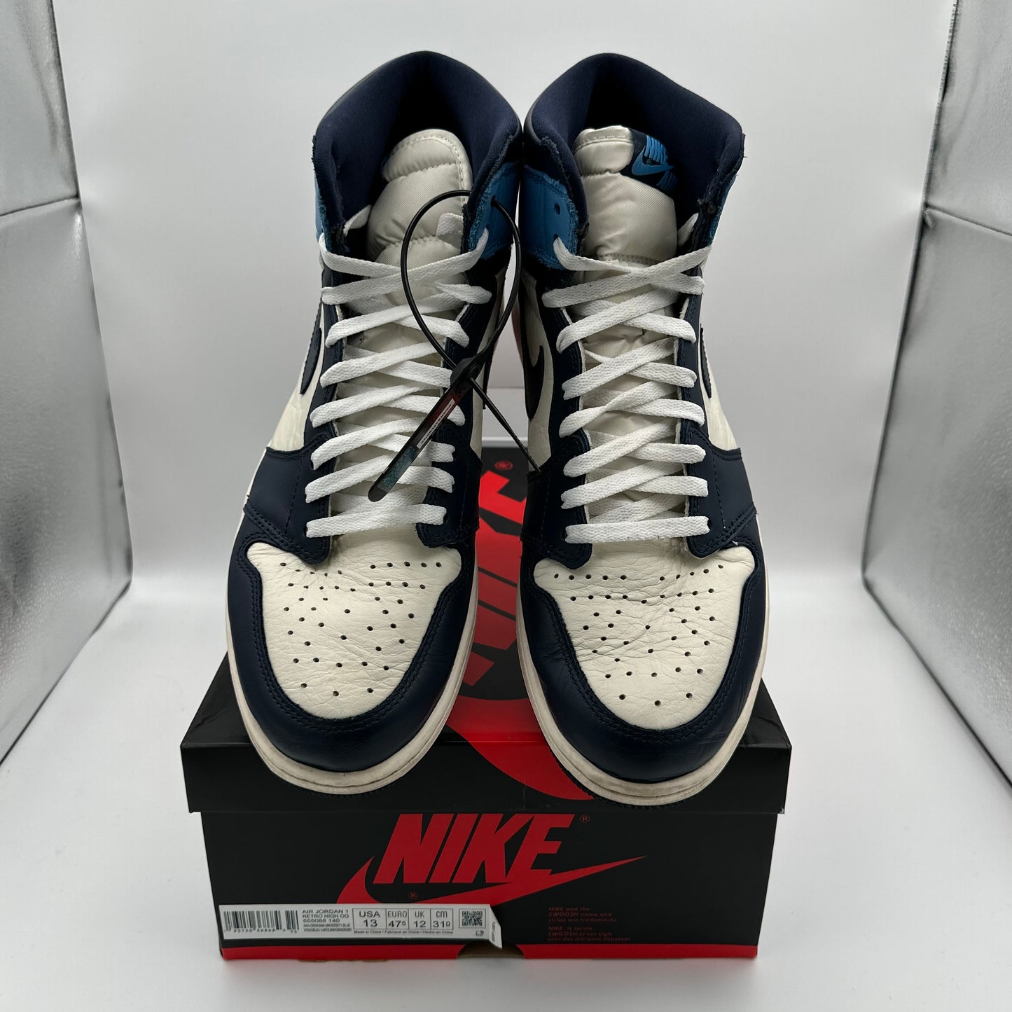 Jordan 1 Retro High Obsidian *pre-owned* (SIZE 13)