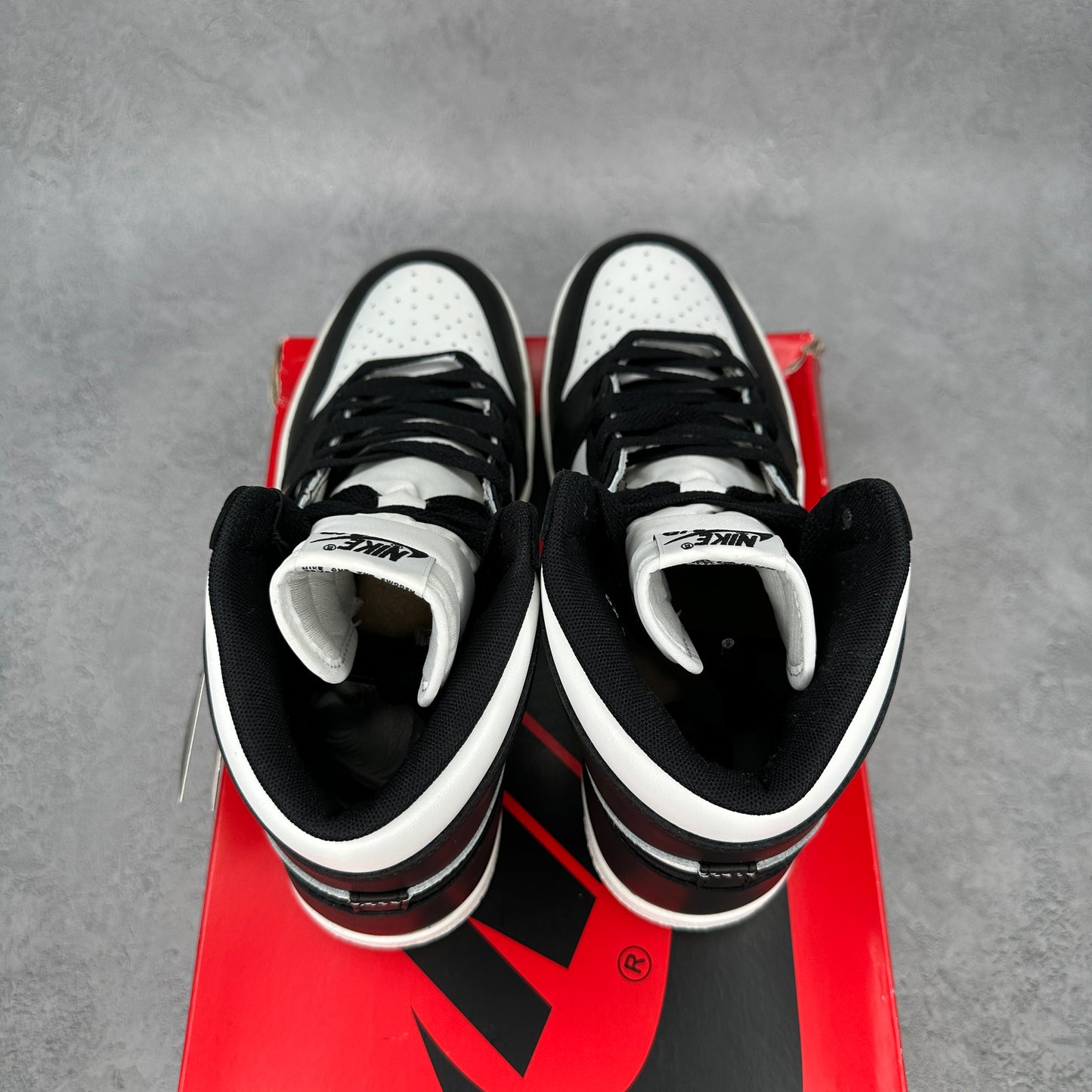 Jordan 1 Retro High '85 Black White (2023)