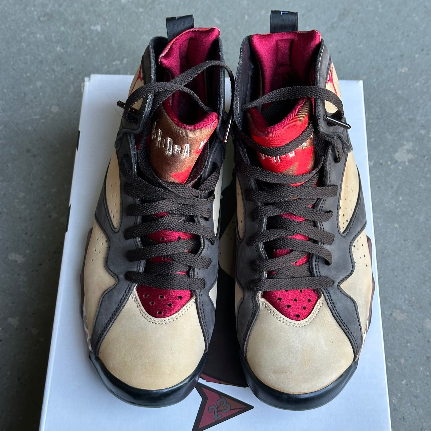 Jordan 7 Patta Shimmer '2019' *pre-owned* (SIZE 8.5)