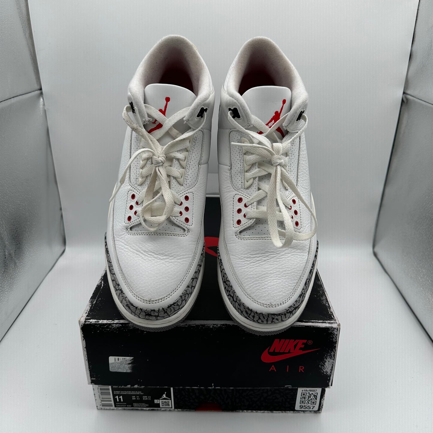 Jordan 3 White Cement *pre-owned* (SIZE 11)