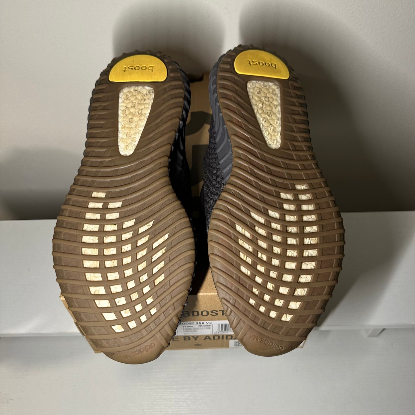 adidas Yeezy Boost 350 V2 Cinder *pre-owned* (SIZE 11.5)