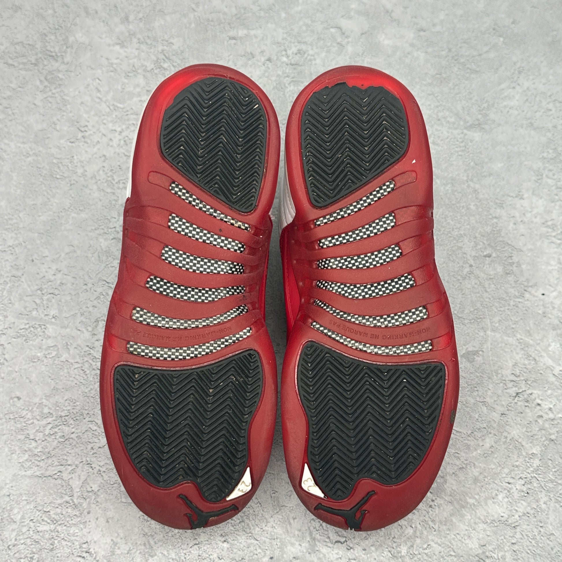 Jordan 12 Retro Cherry (2023) (GS) *pre-owned* SIZE 5Y