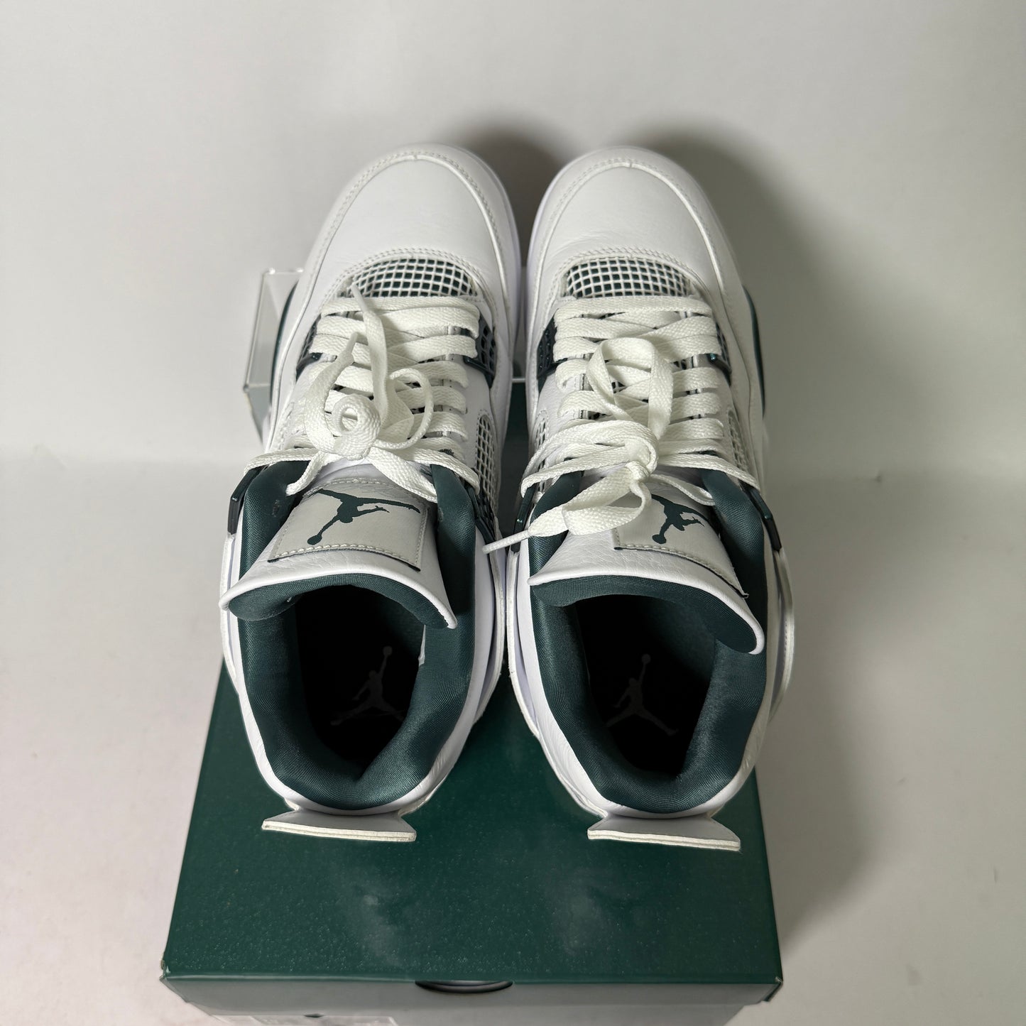 Jordan 4 Oxidized Green *pre-owned* (SIZE 10)