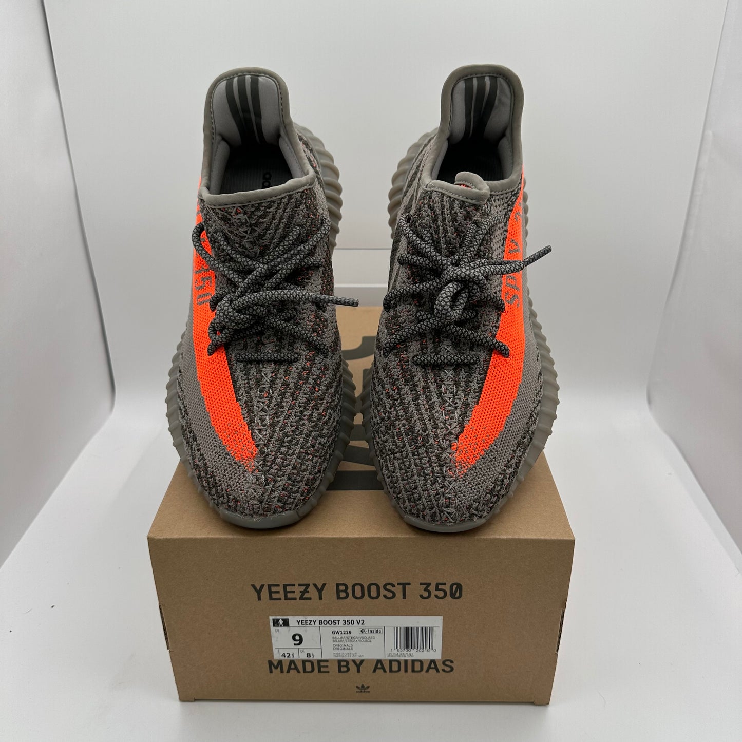 adidas Yeezy Boost 350 V2 Beluga *pre-owned* (SIZE 9)