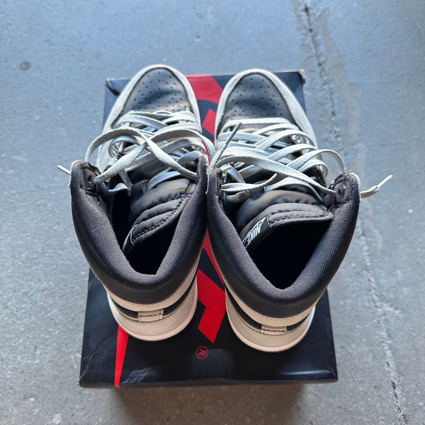 Jordan 1 Retro High Shadow 2.0 *pre-owned* (SIZE 11)