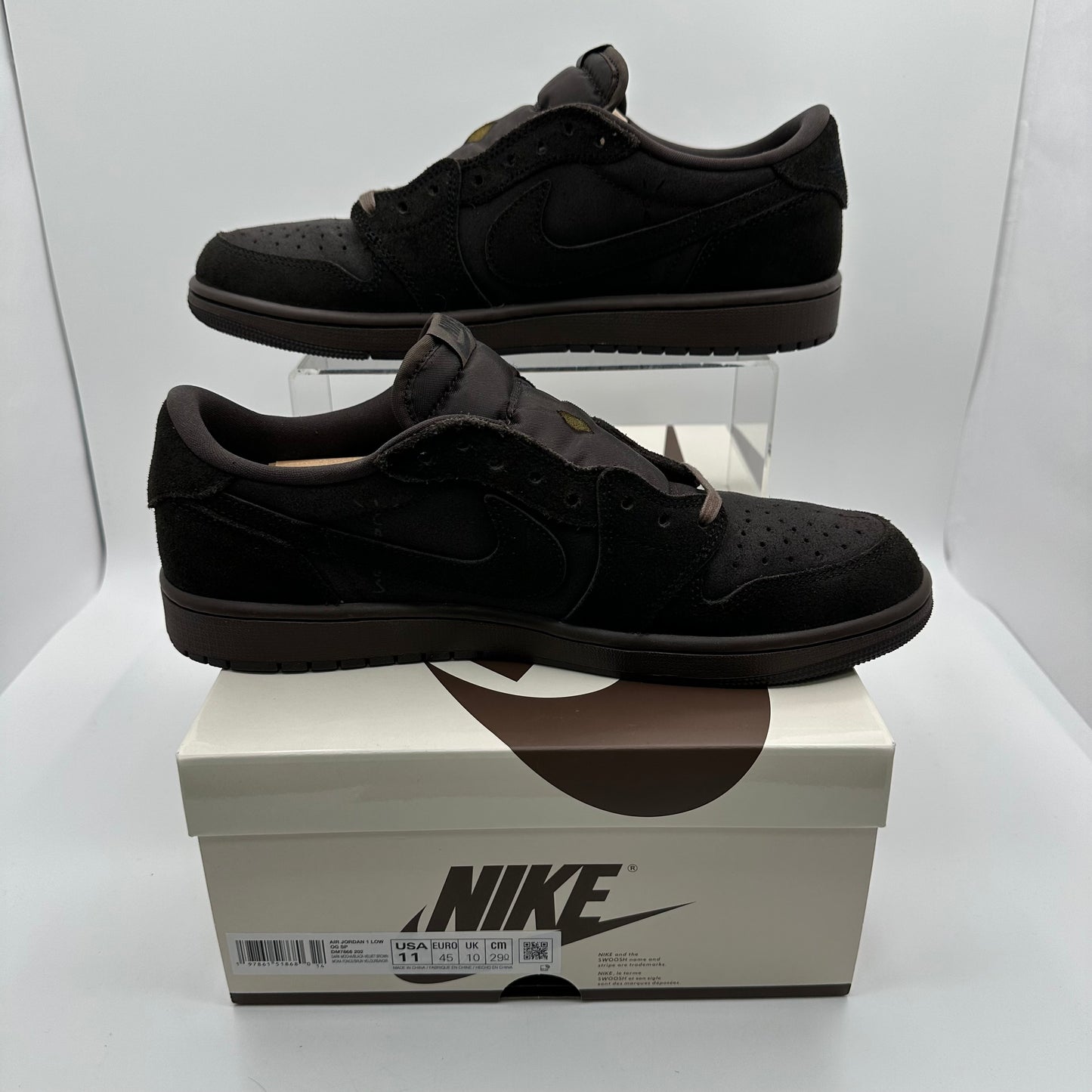 Jordan 1 Retro Low OG SP Travis Scott Velvet Brown *pre-owned* (SIZE 11)
