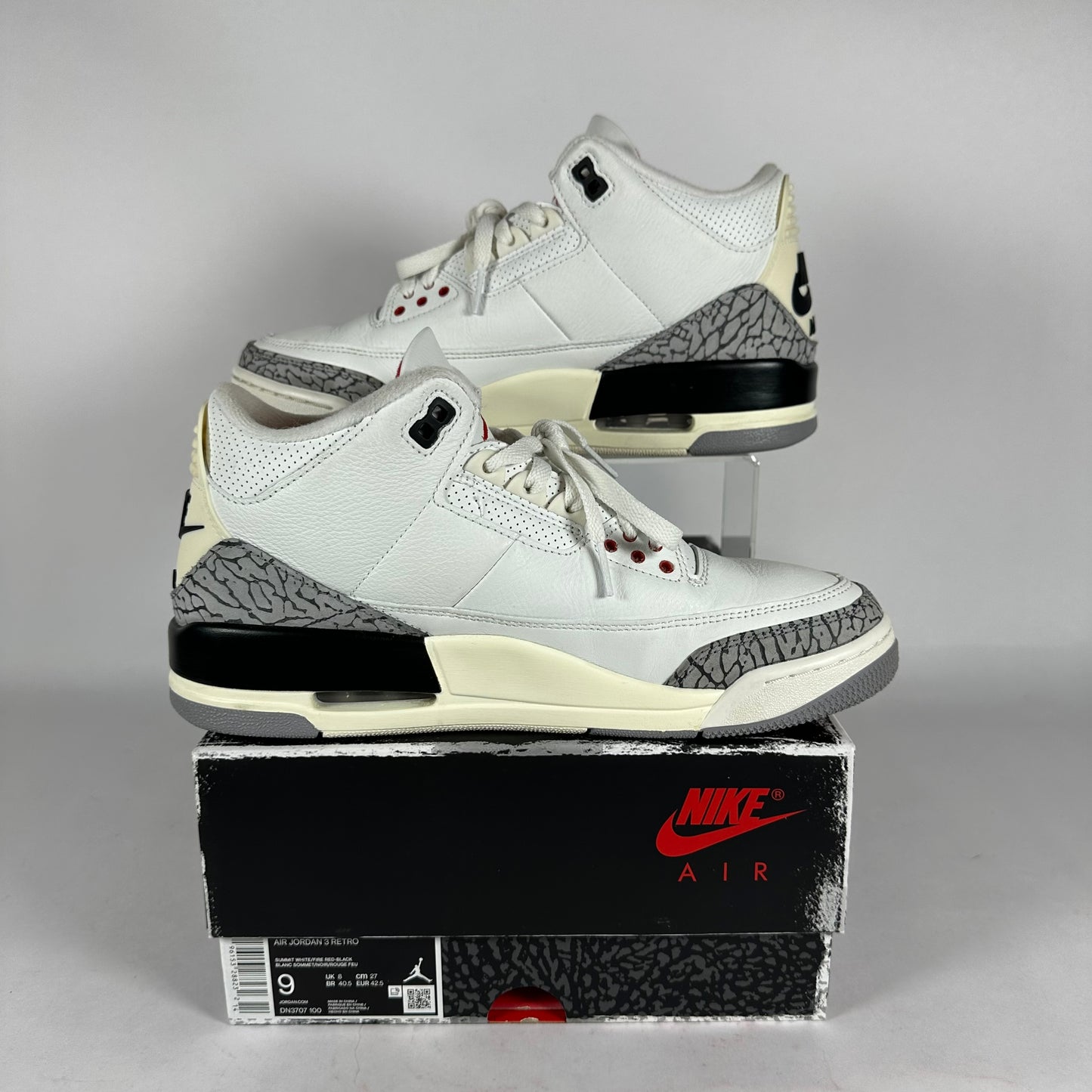 Jordan 3 White Cement *pre-owned* (SIZE 9)