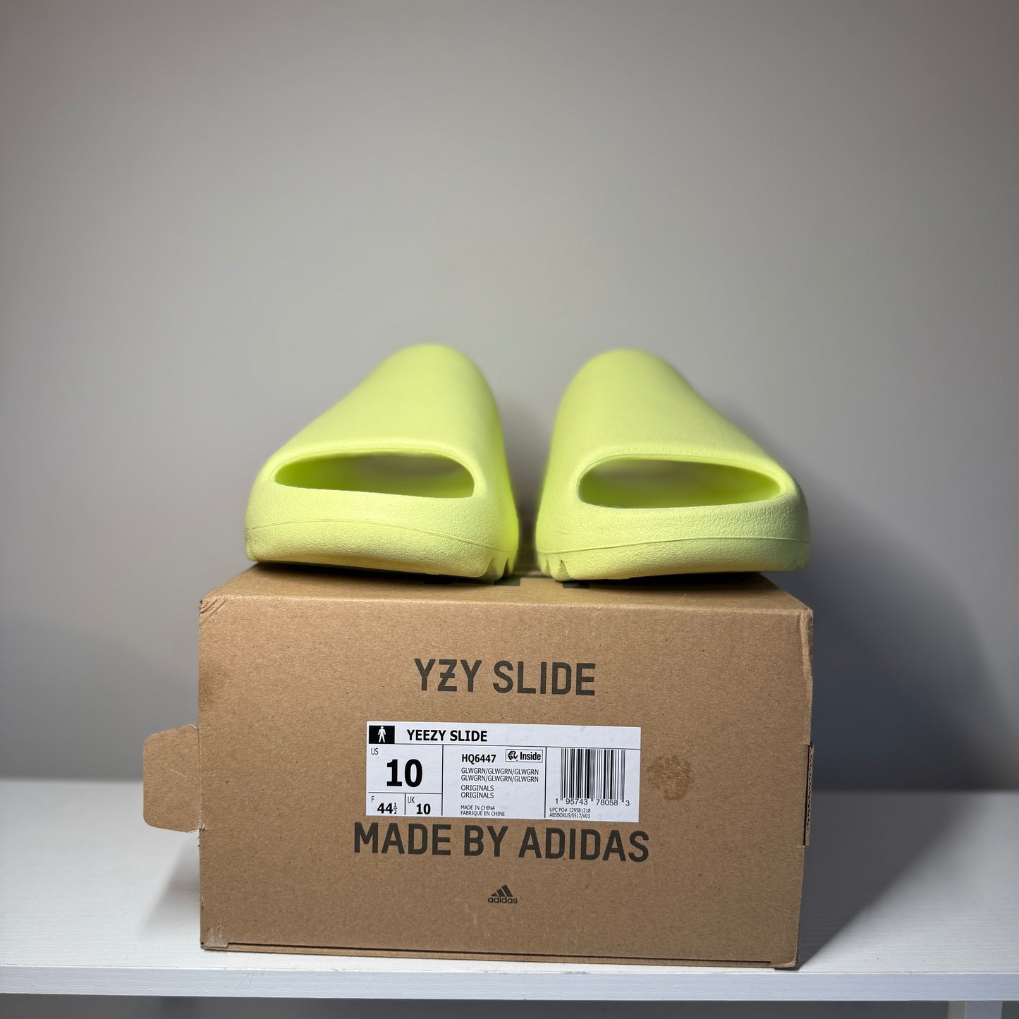 adidas Yeezy Slide Glow Green *pre-owned* (SIZE 10)