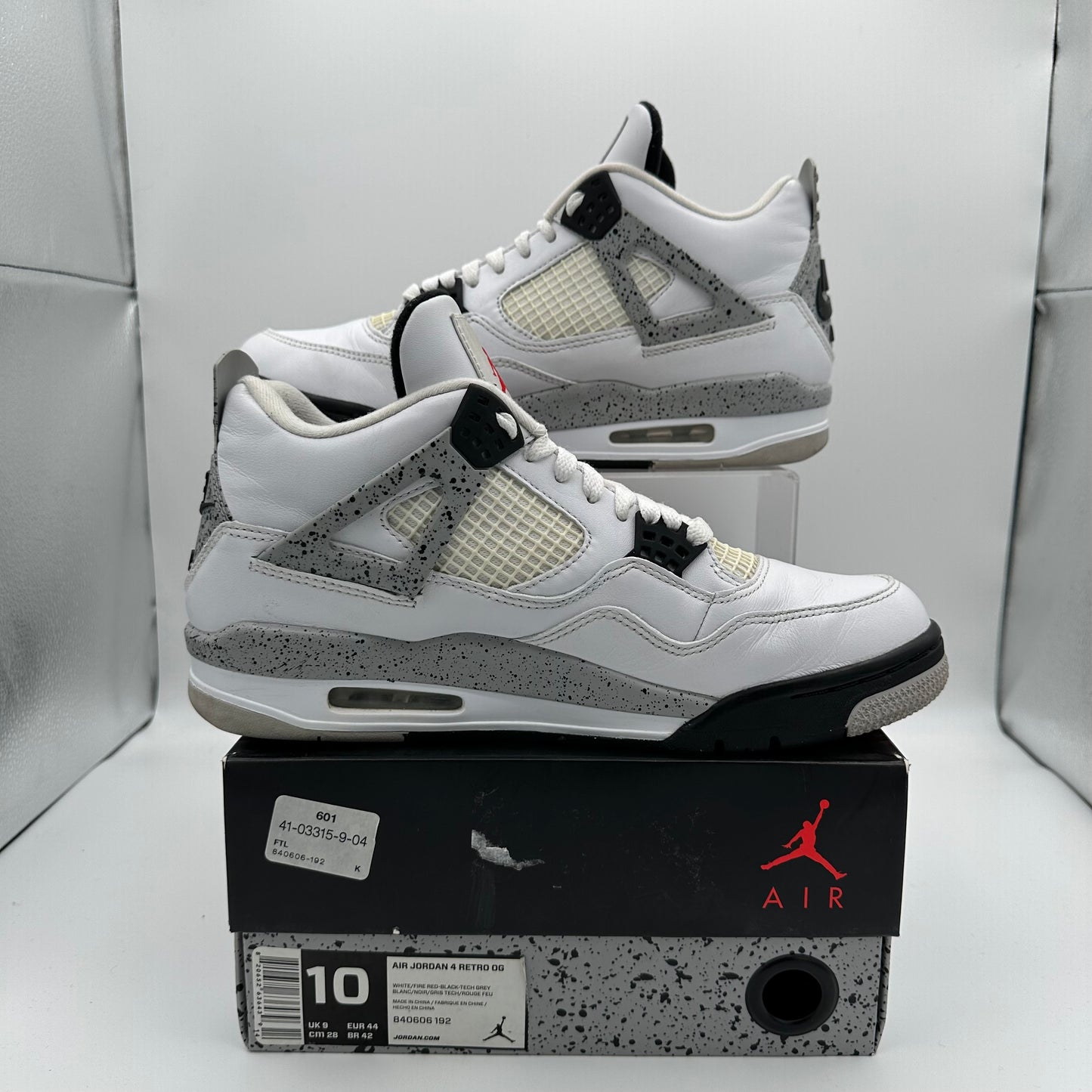 Jordan 4 Retro White Cement (2016) *pre-owned* (SIZE 10)
