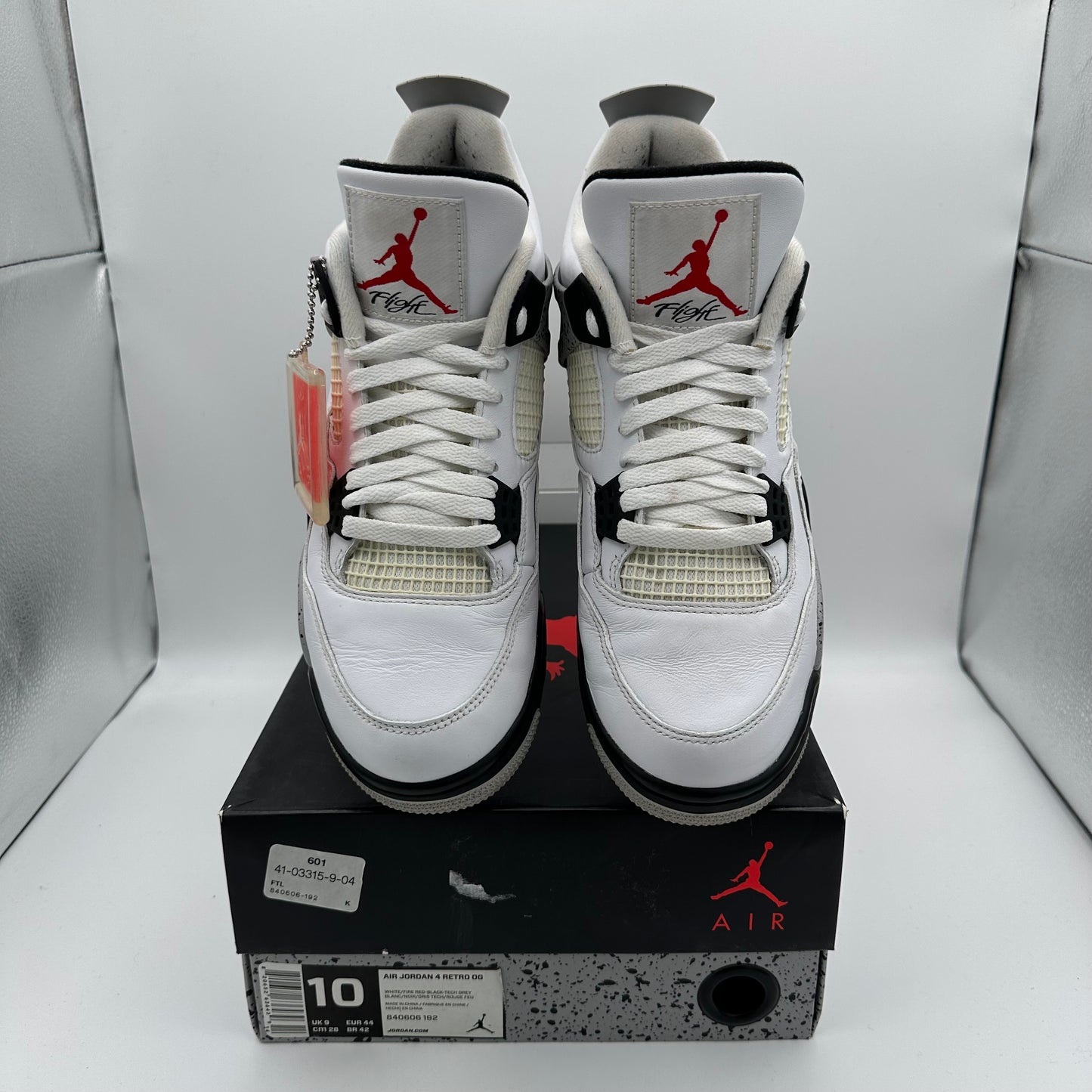 Jordan 4 Retro White Cement (2016) *pre-owned* (SIZE 10)