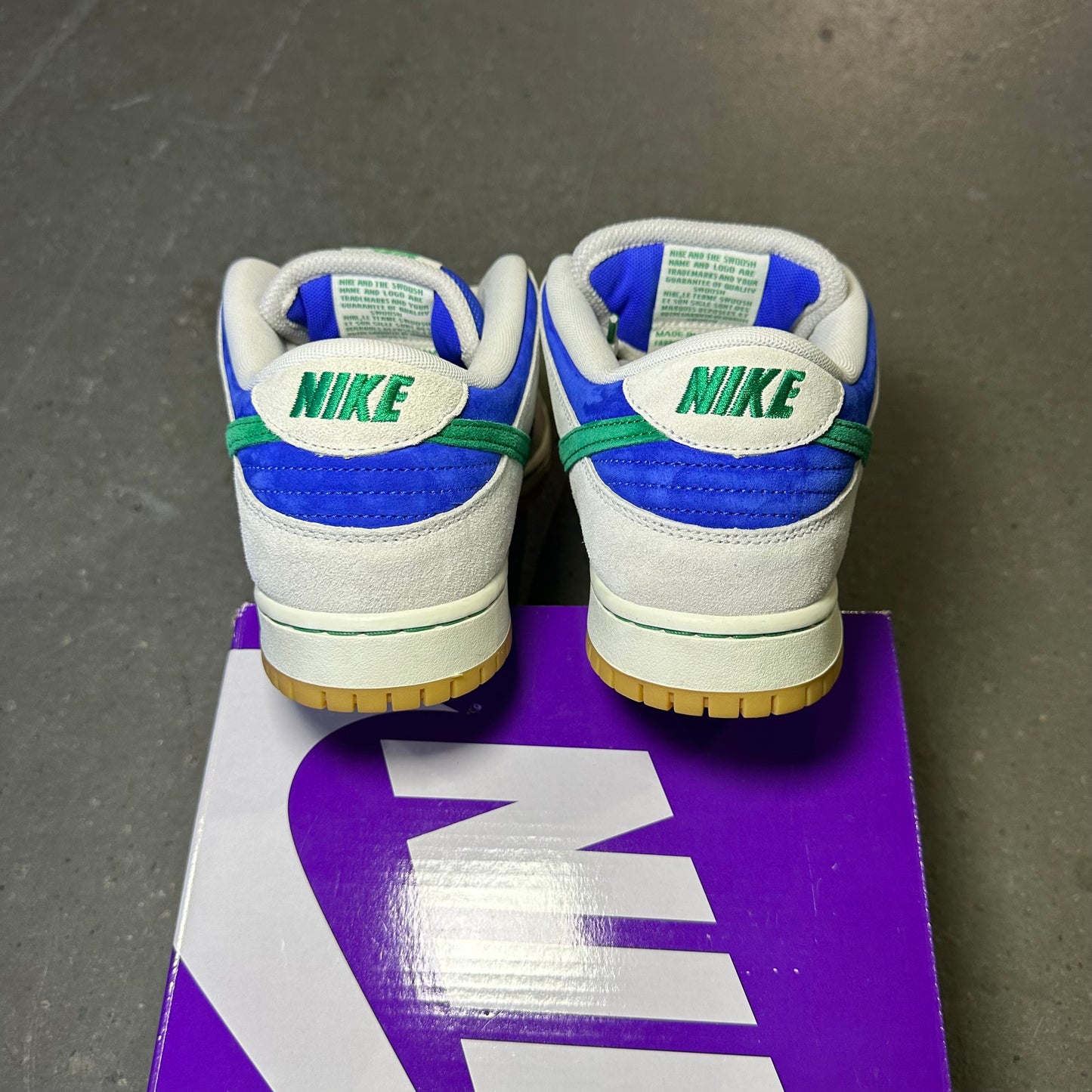 Nike SB Dunk Low Hyper Royal Malachite *pre-owned* (SIZE 10)