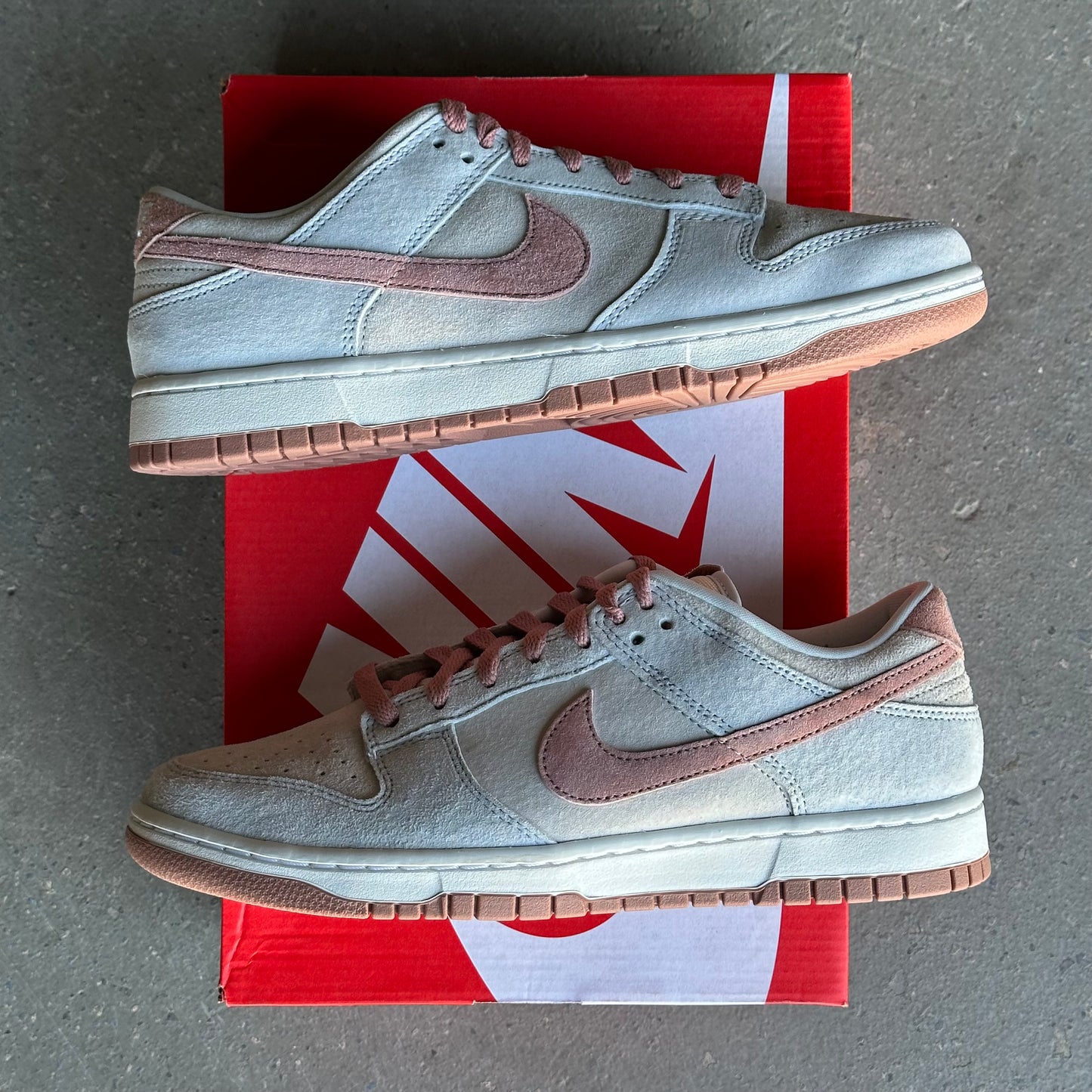 Nike Dunk Low Fossil Rose *pre-owned* (SIZE 10)