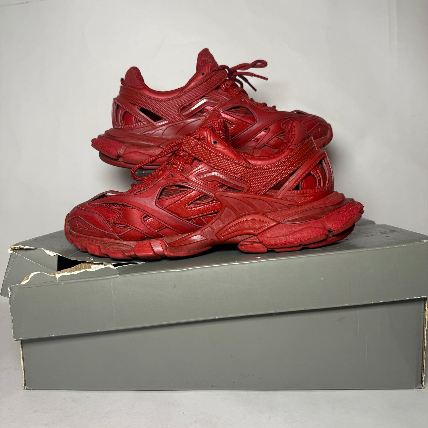 Balenciaga Track.2 Clear Sole Red *pre-owned* (SIZE US10/EU43)