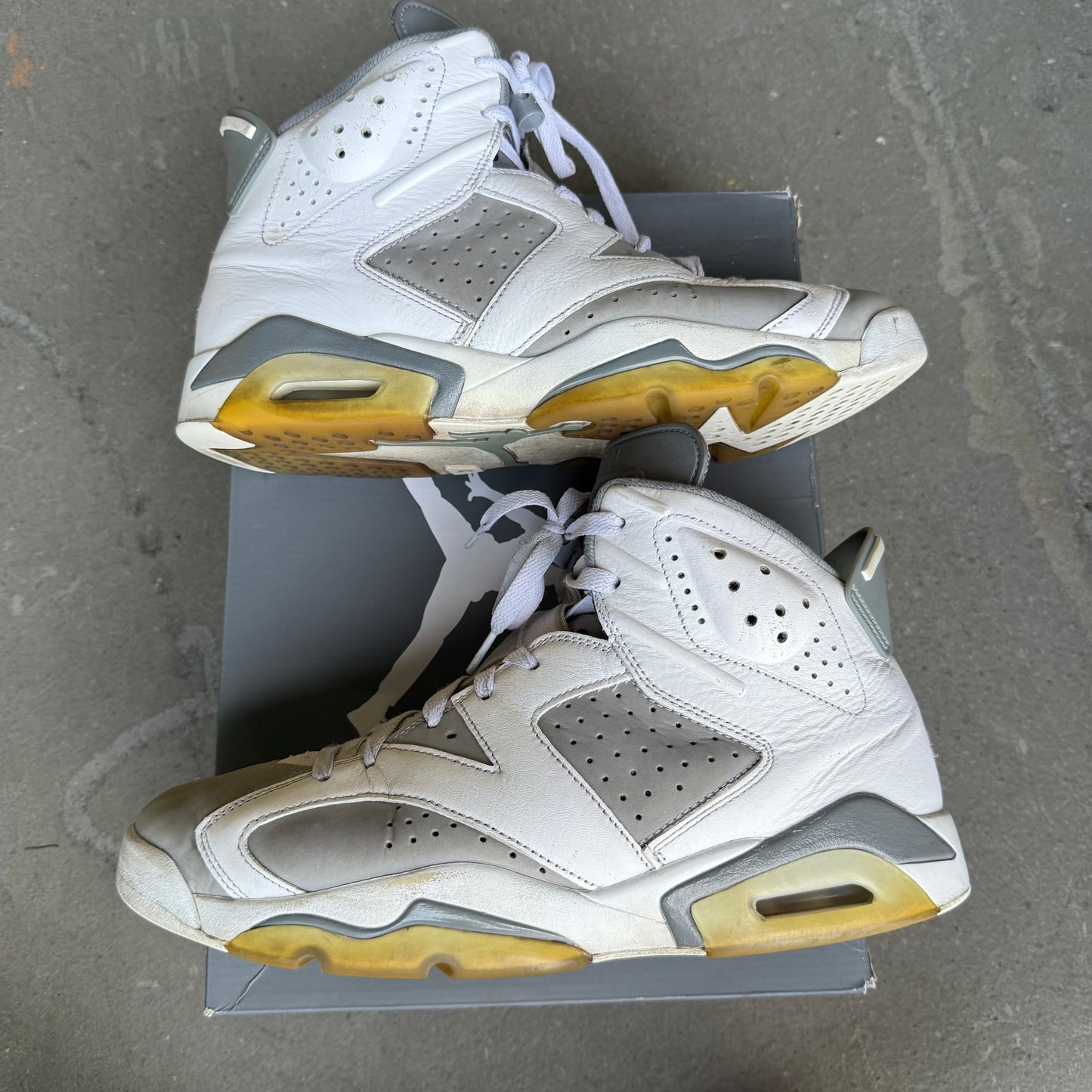Jordan 6 Retro Cool Grey *pre-owned* (SIZE 11.5)