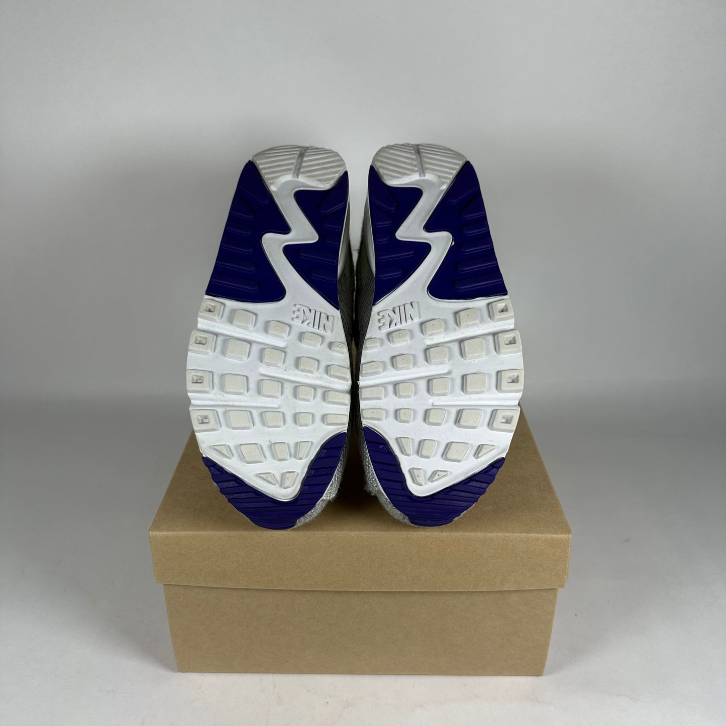 Nike Air Max 90 Jacquard Court Purple *pre-owned* size 9.5