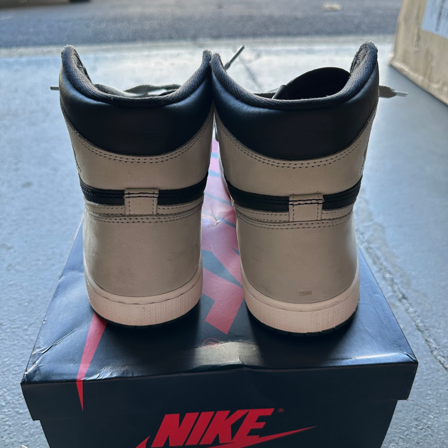 Jordan 1 Retro High Shadow 2.0 *pre-owned* (SIZE 11)