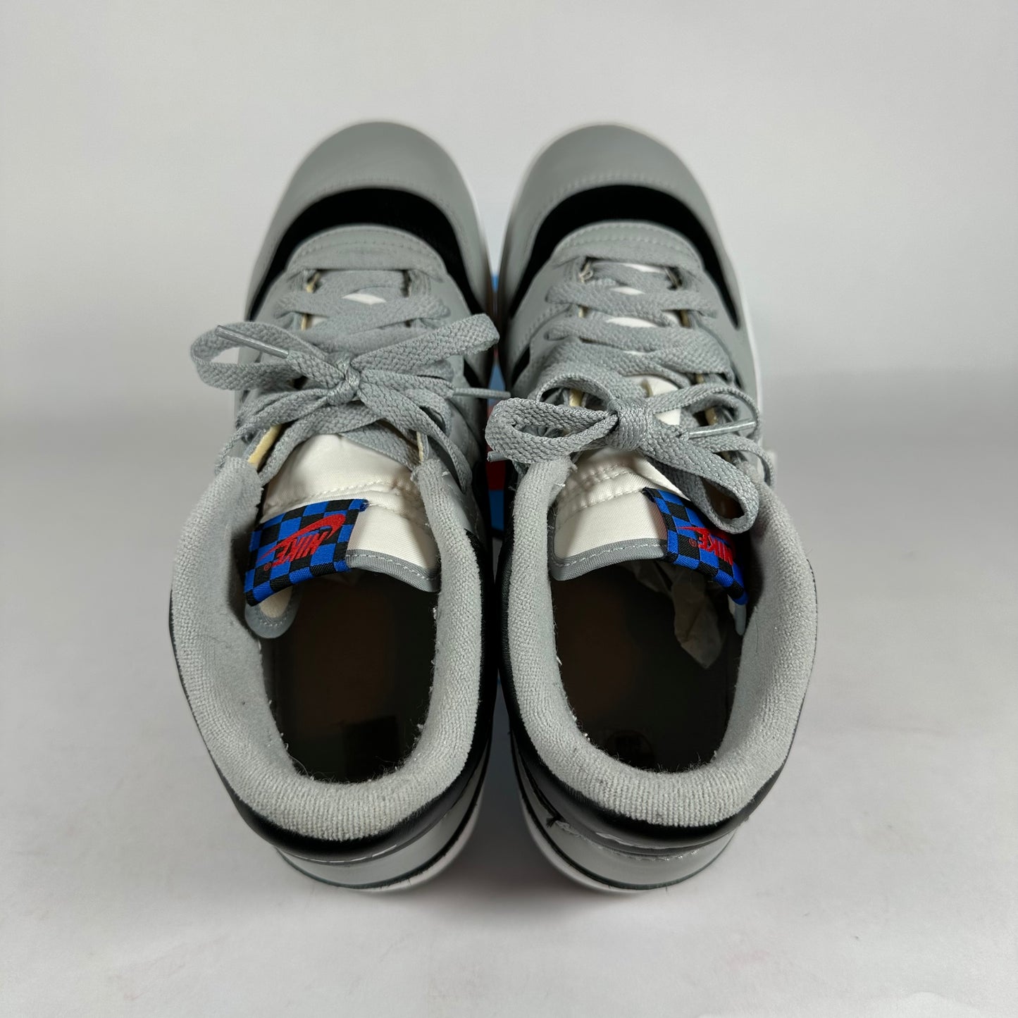 Nike Mac Attack OG Grey *pre-owned* size 9