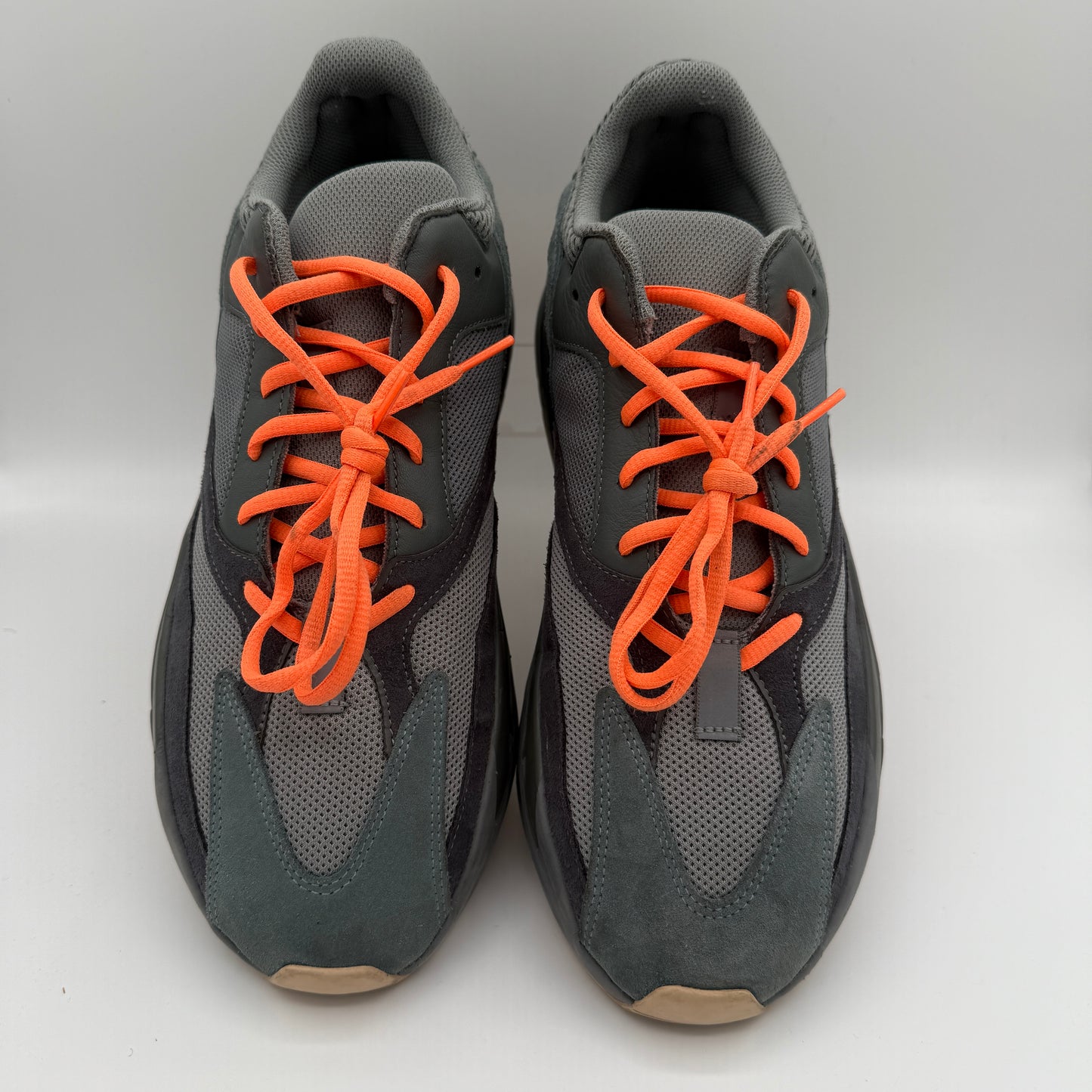 adidas Yeezy Boost 700 Teal Blue *pre-owned* (SIZE 13)
