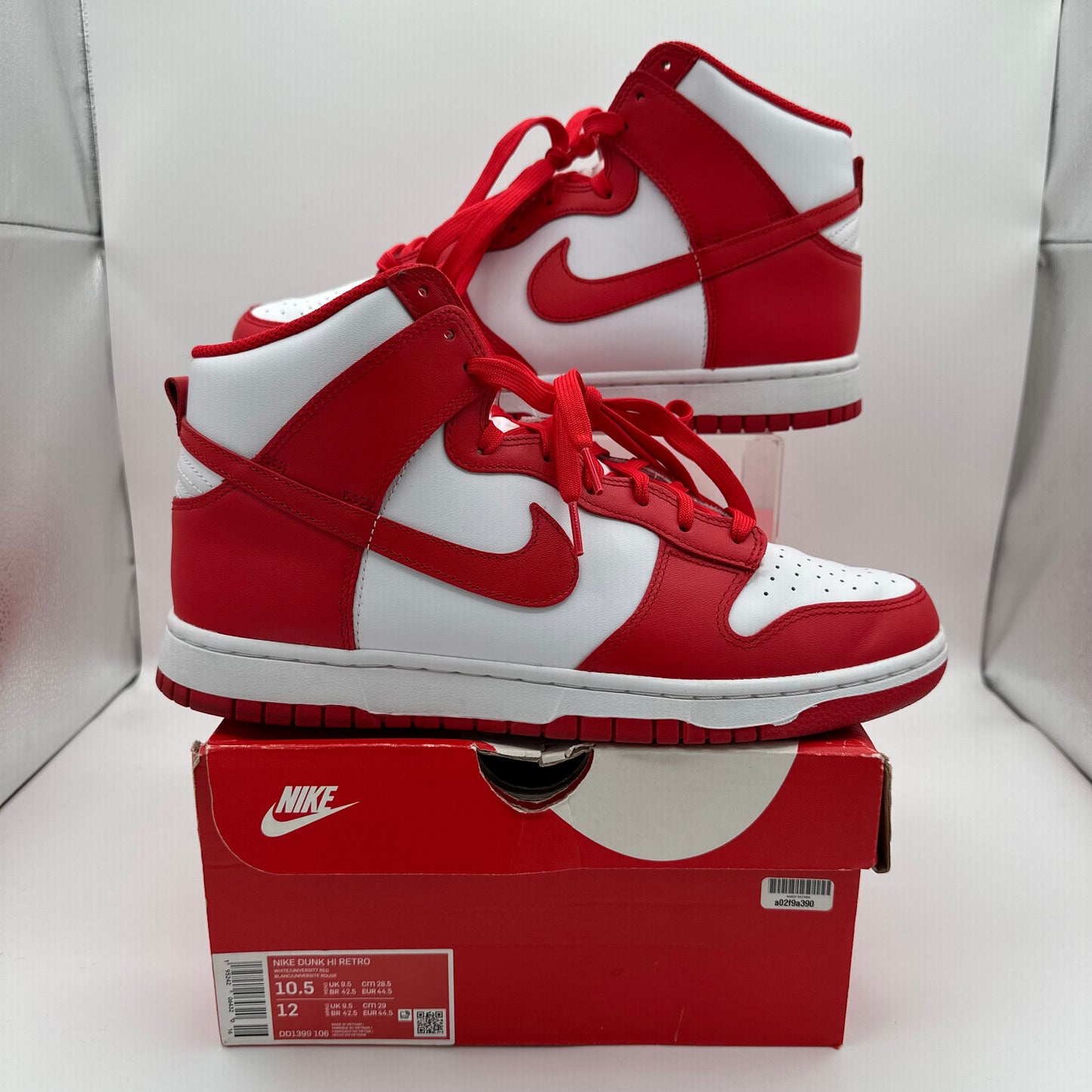 Nike Dunk High Championship White Red *pre-owned* (SIZE 10.5)