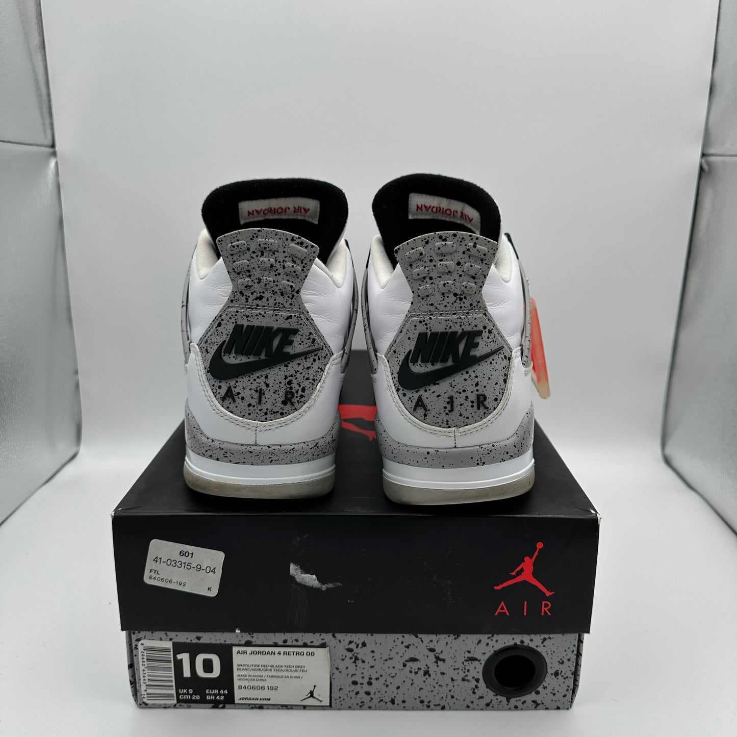 Jordan 4 Retro White Cement (2016) *pre-owned* (SIZE 10)