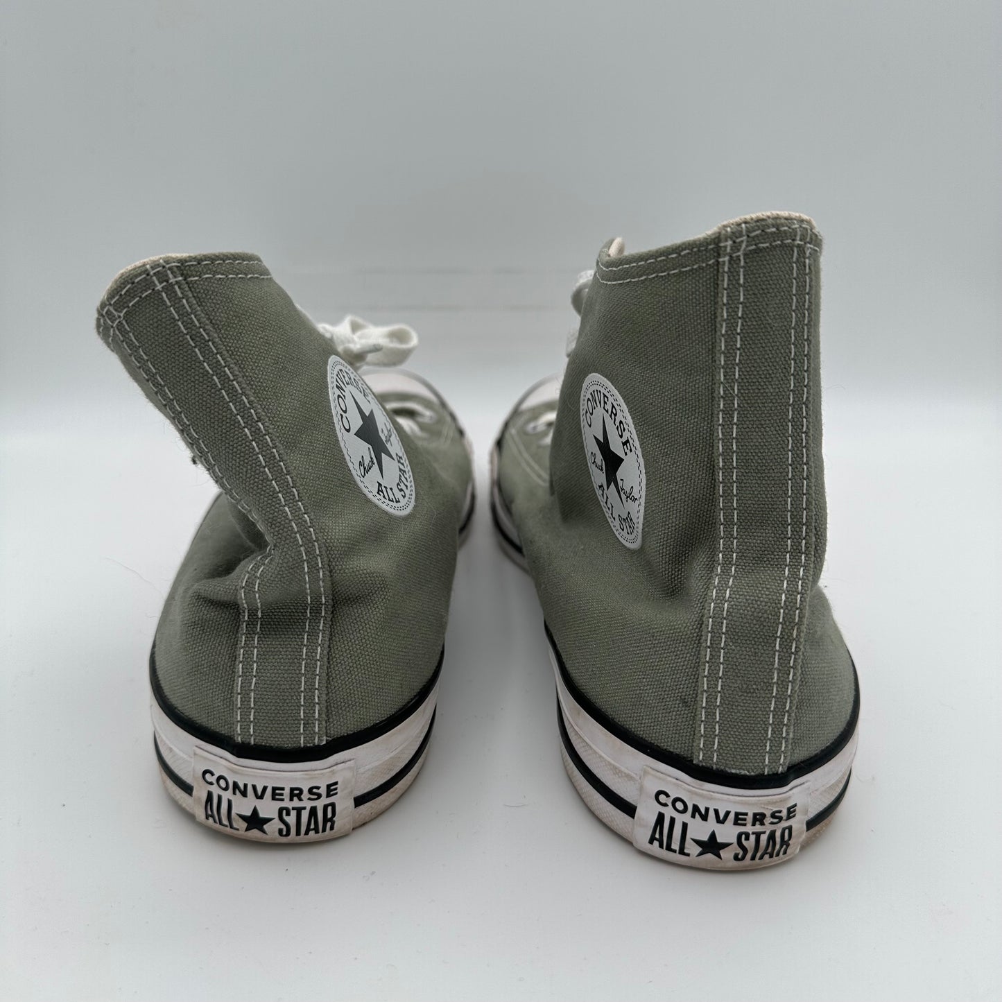 Converse Chuck Taylor High Green *pre-owned* (SIZE 9)
