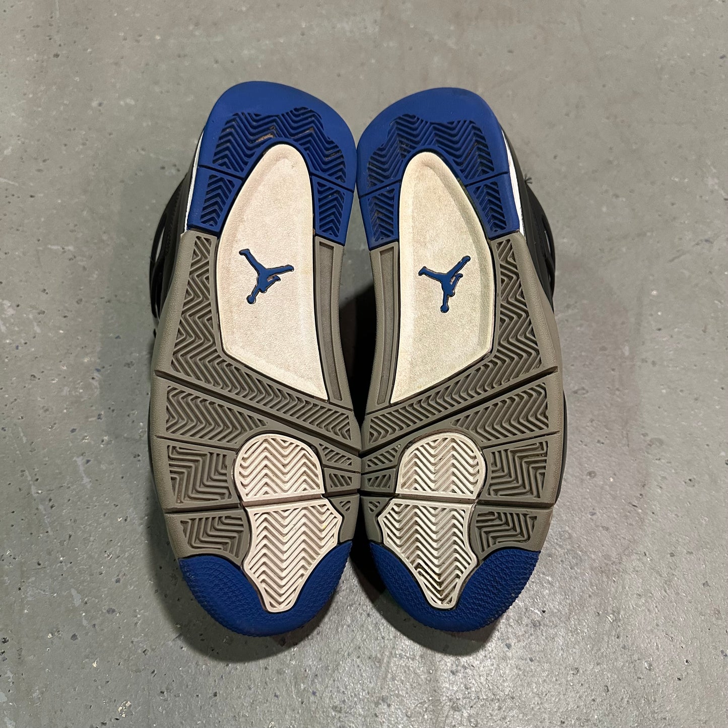 Jordan 4 Retro Motorsport Alternate *pre-owned* (SIZE 9.5)
