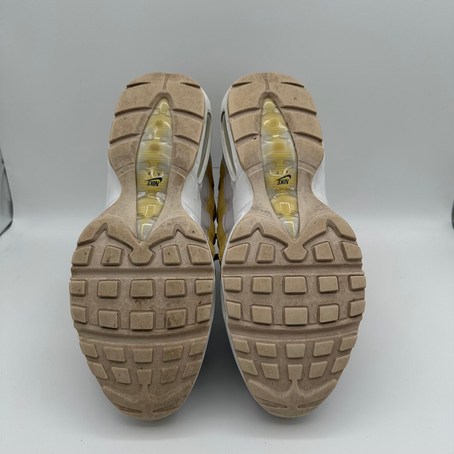 Nike Air Max 95 Lemon Wash *pre-owned* (SIZE 11.5)