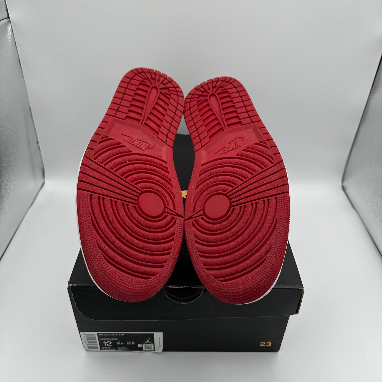 Jordan 1 Low Bred Toe *Pre-Owned* (SIZE 12)