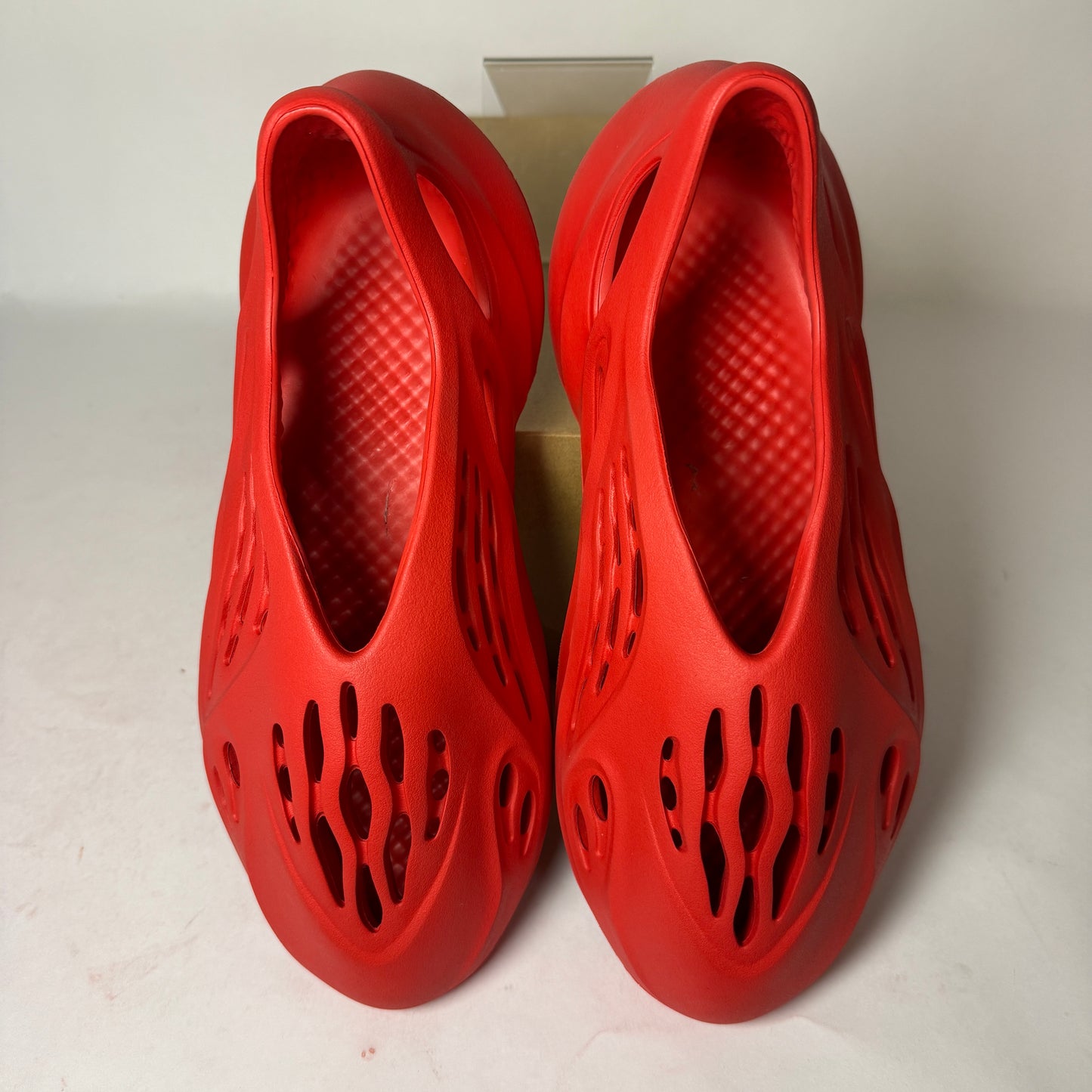 adidas Yeezy Foam Runner Vermillion Red *pre-owned* (SIZE 11) fits small