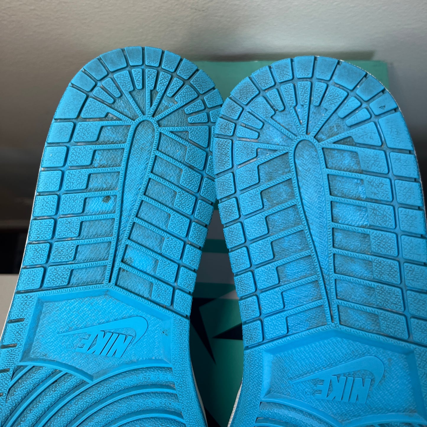 Jordan 1 Low SB UNC *pre-owned* (SIZE 12)