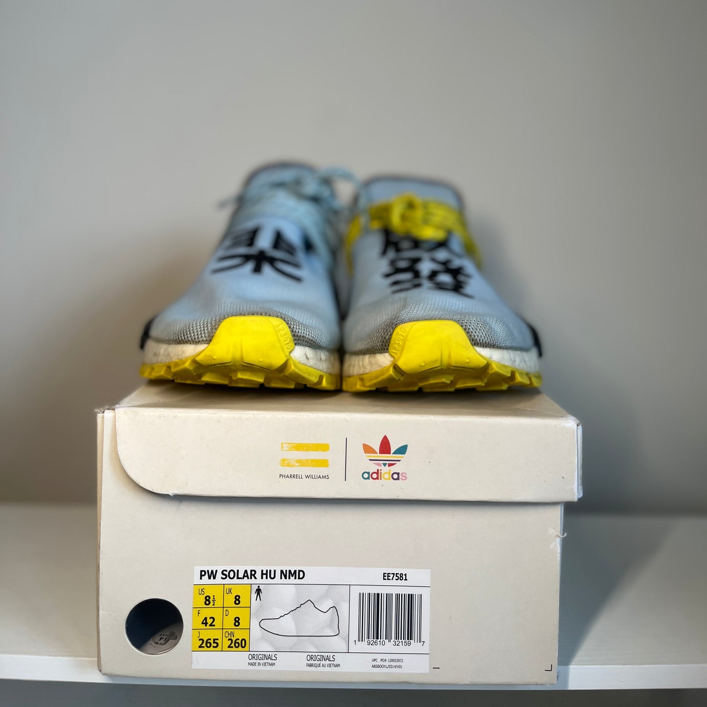 adidas NMD Hu Pharrell Inspiration Pack Clear Sky *pre-owned* (SIZE 8.5)