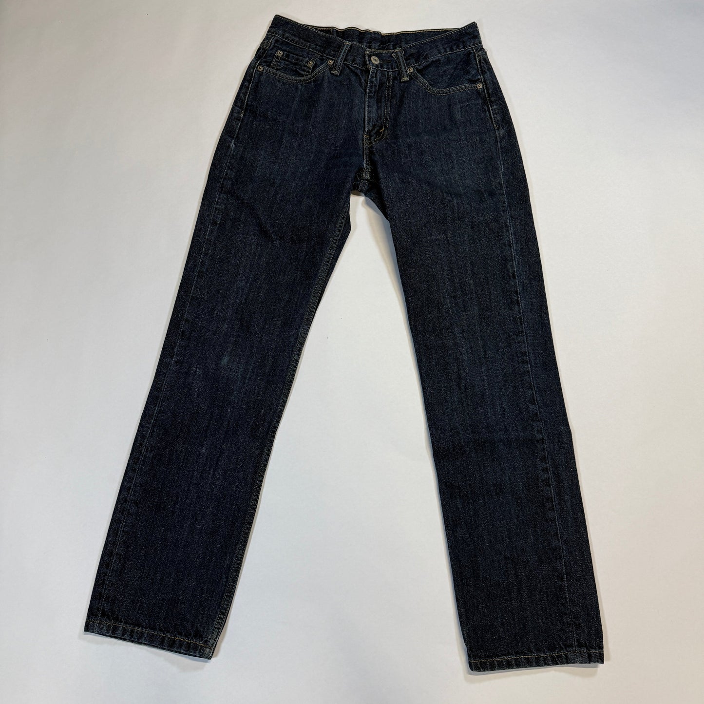 Levis 514 Dark Wash Jeans *pre-owned* (29x32), Pre-owned Levi’s 514 dark wash jeans in 29x32. Straight-leg fit with classic Levi’s durability.